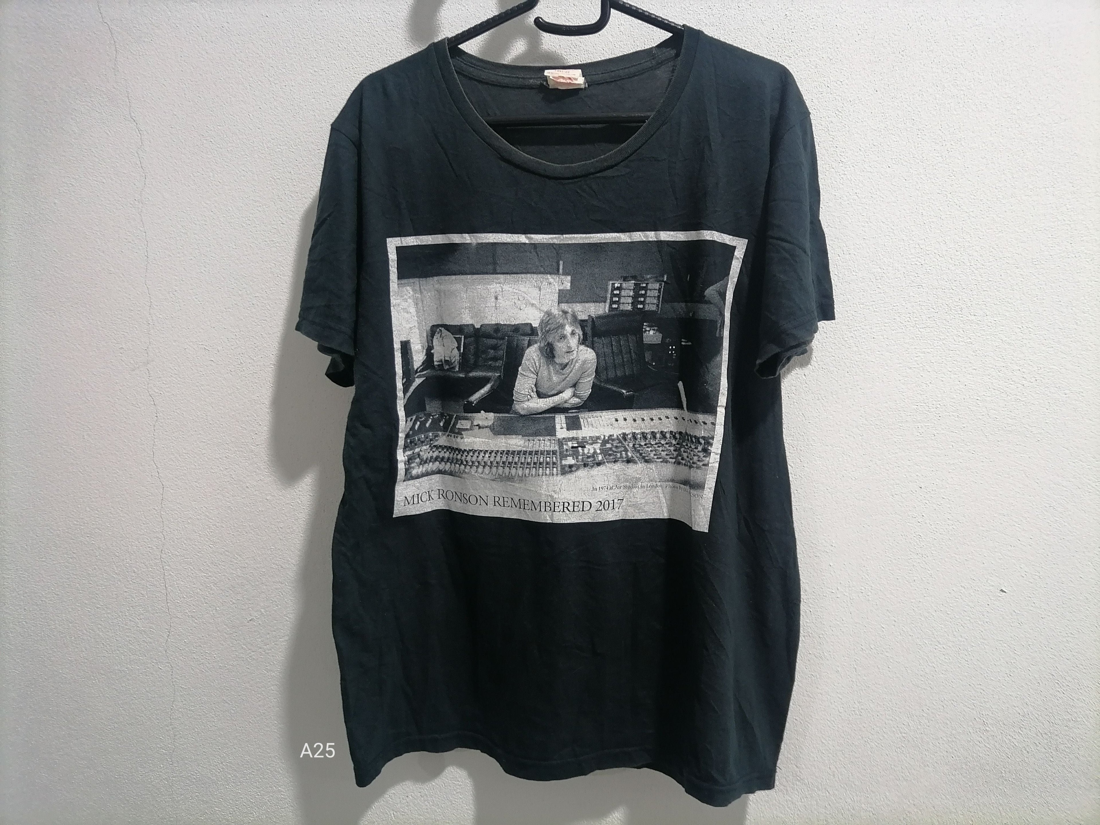 Band Tees Mick Ronson Remembered 2017 Printed Tee Hoodie, Sweatshirt | FlexRushtees.com