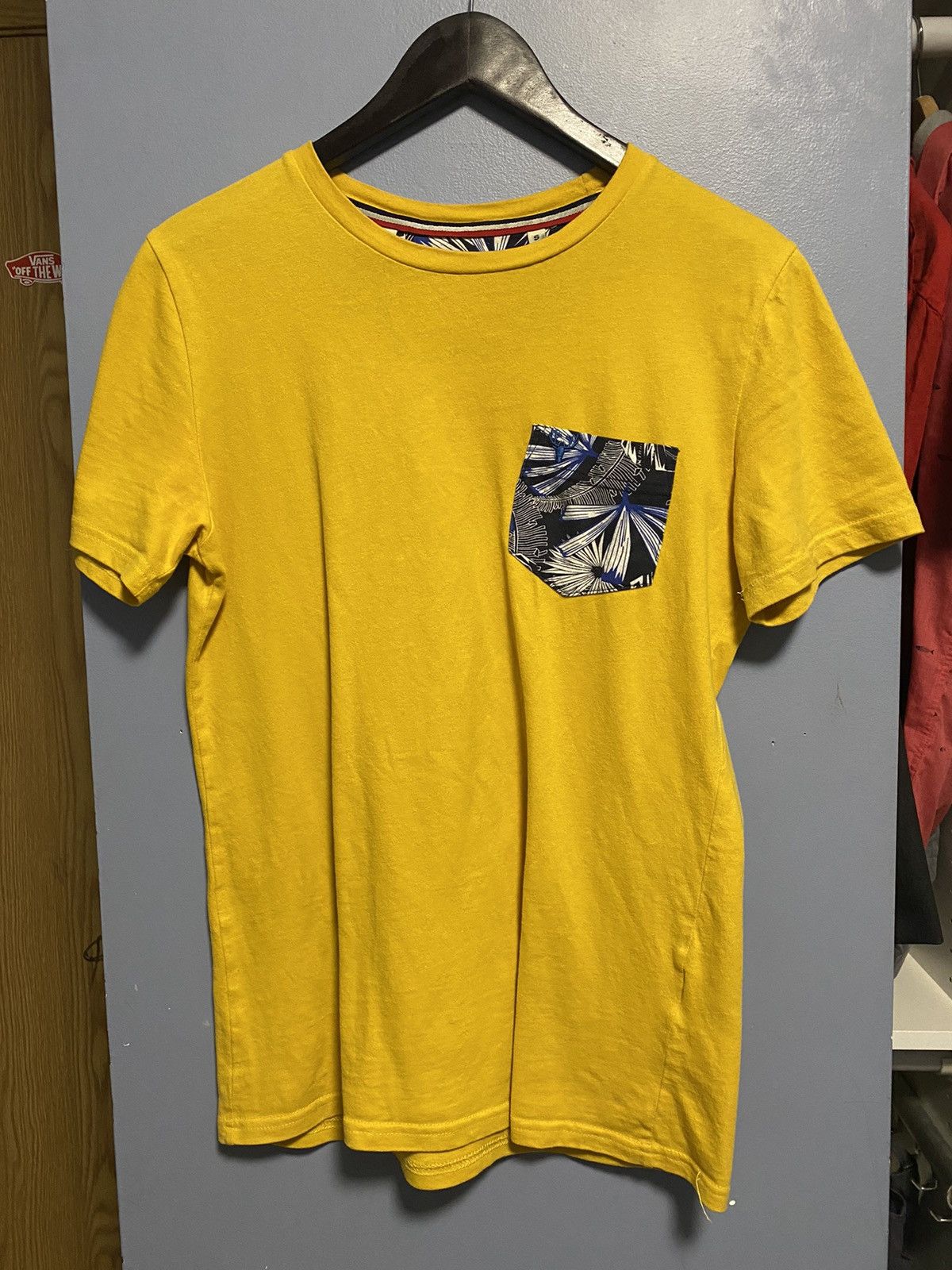 Other Scott Ellis Casual Tropical Tshirt