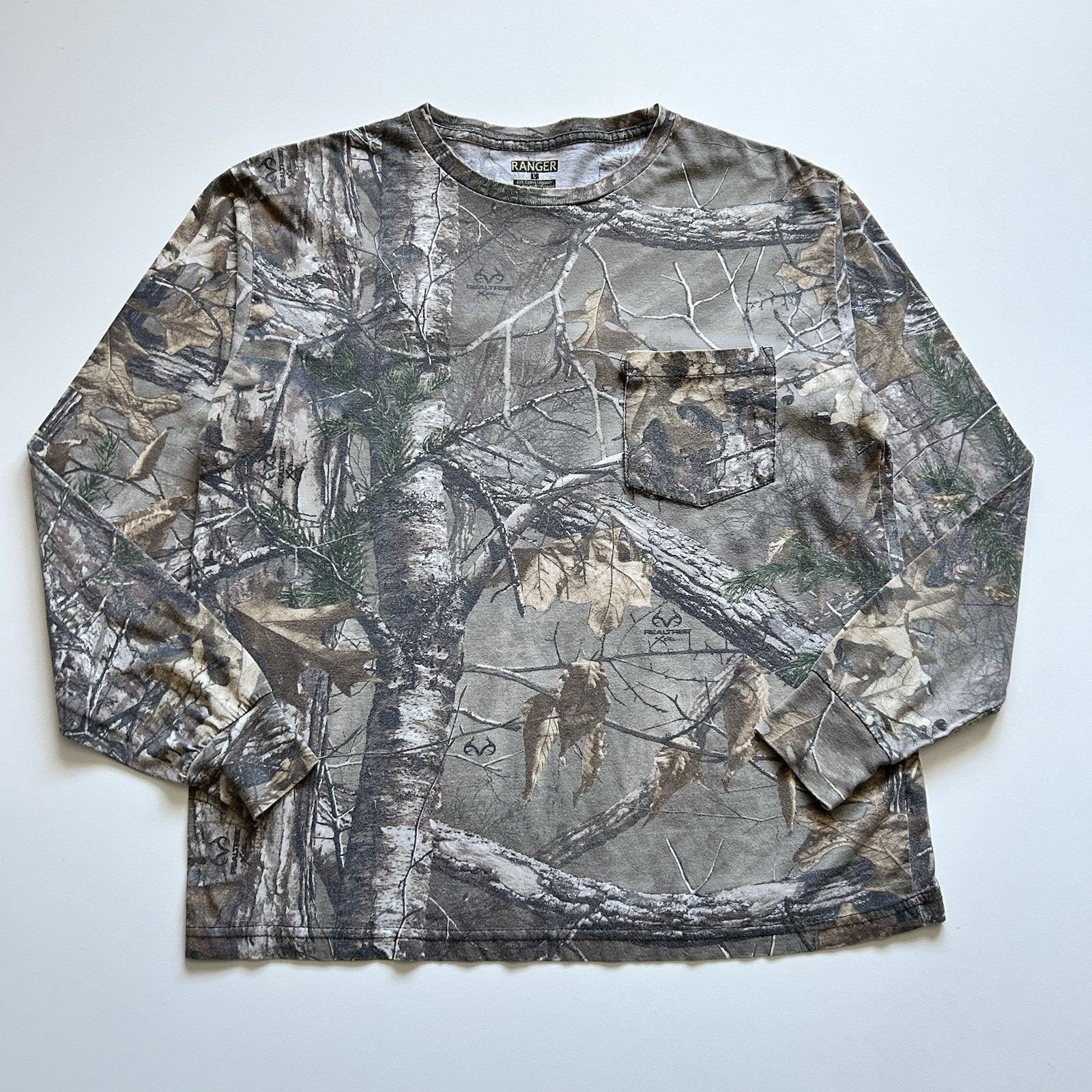 Realtree × vintage Realtree Pocket T-shirt Large Long Sleeve Camouflage
