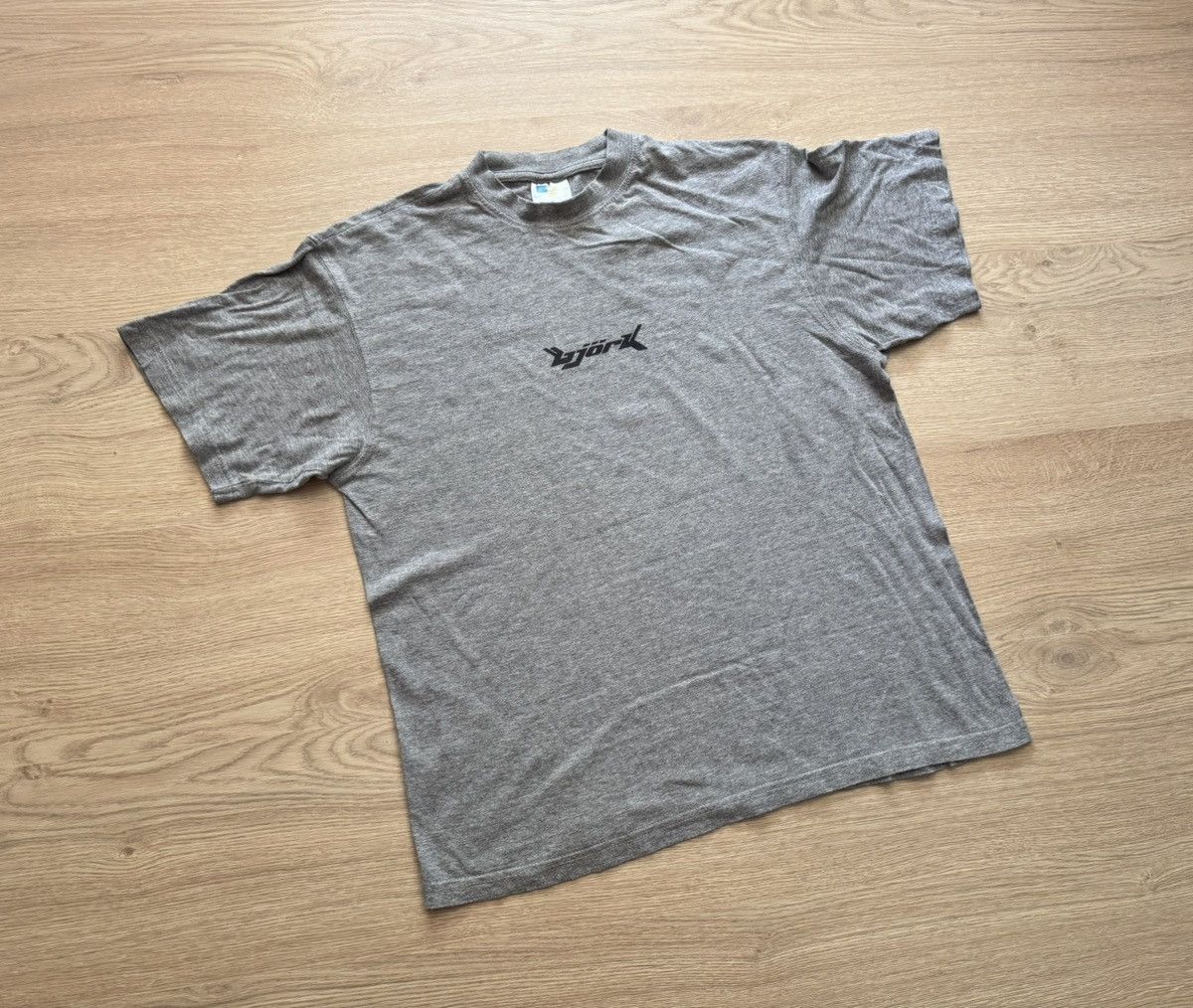 Band Tees Vintage 00 S Bjork Rock Band Promo T Shirt Hoodie, Sweatshirt | FlexRushtees.com