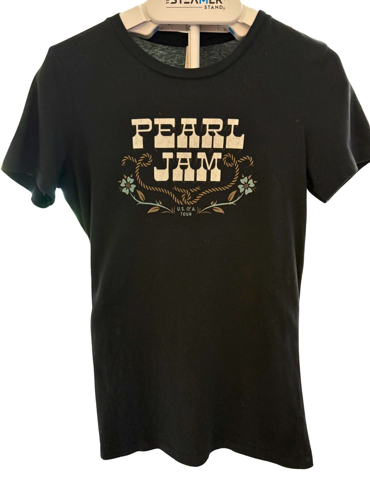 Other Pearl Jam 2023 Concert Tee Womens Bella Canva Hoodie, Sweatshirt | FlexRushtees.com