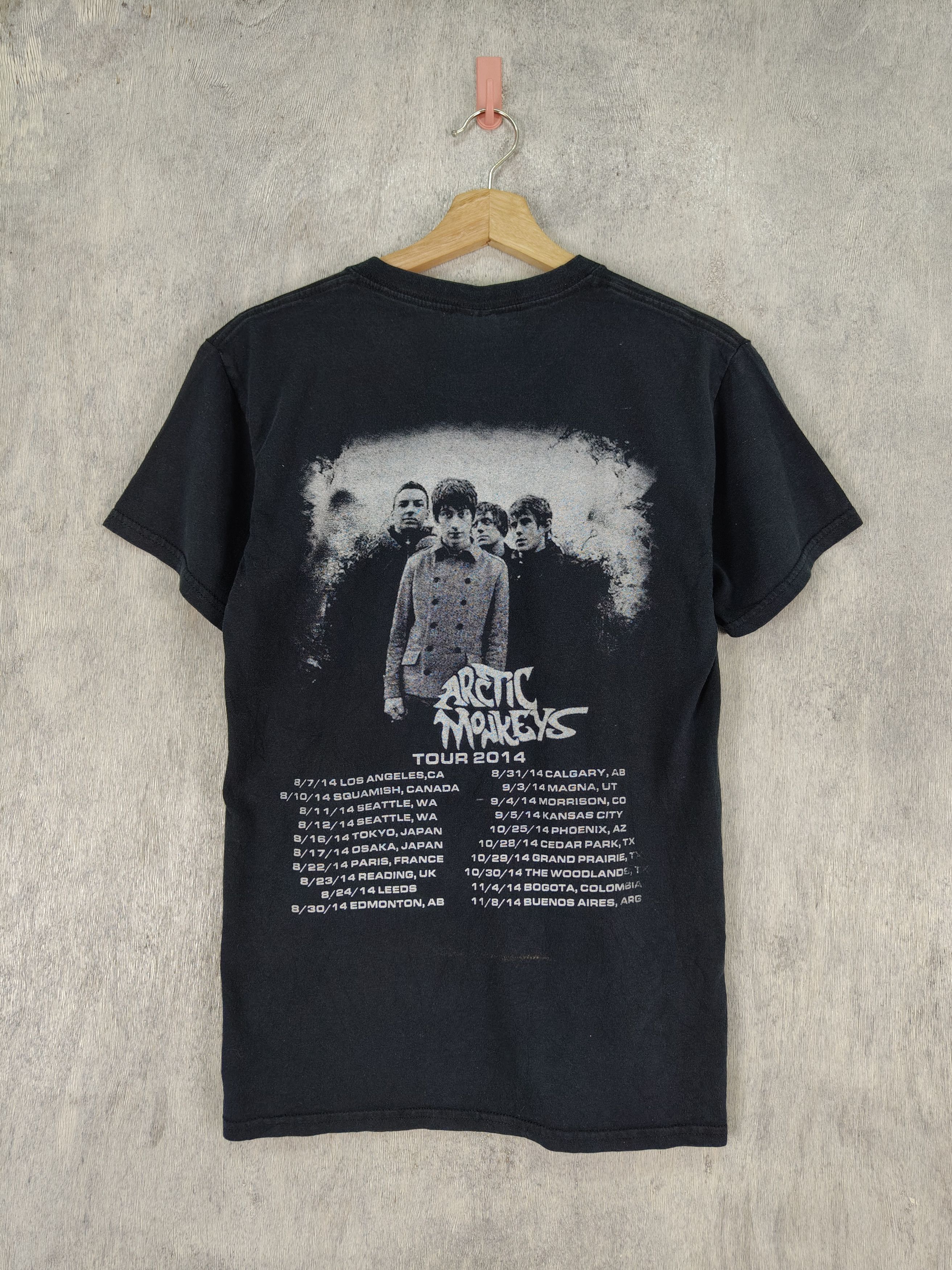 Vintage Arctic Monkeys 2014 Tour Band Shirt Hoodie, Sweatshirt | FlexRushtees.com