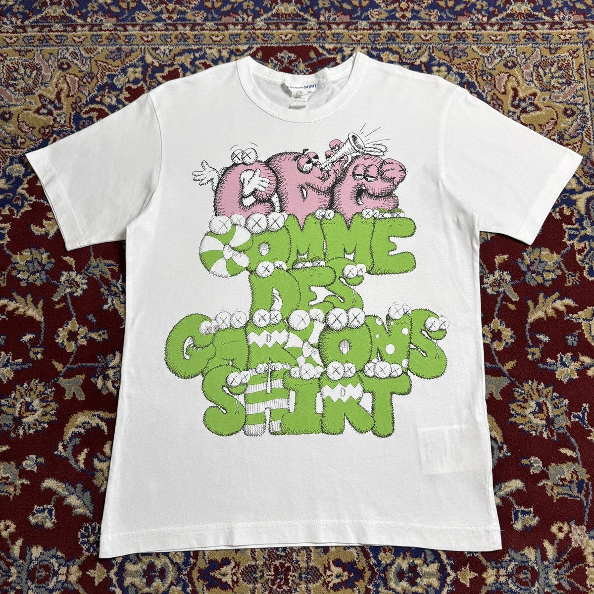 Kaws X Cdg Comme Des Garcons Shirt Tee Artist Graffiti Rare
