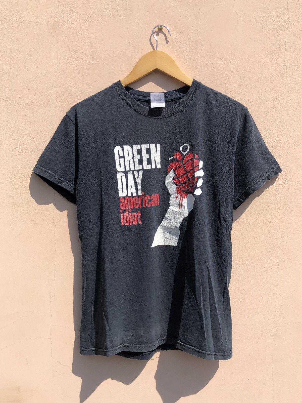 Vintage 2004 Green Day American Idiot Faded Tee Sum 41 Hoodie, Sweatshirt | FlexRushtees.com