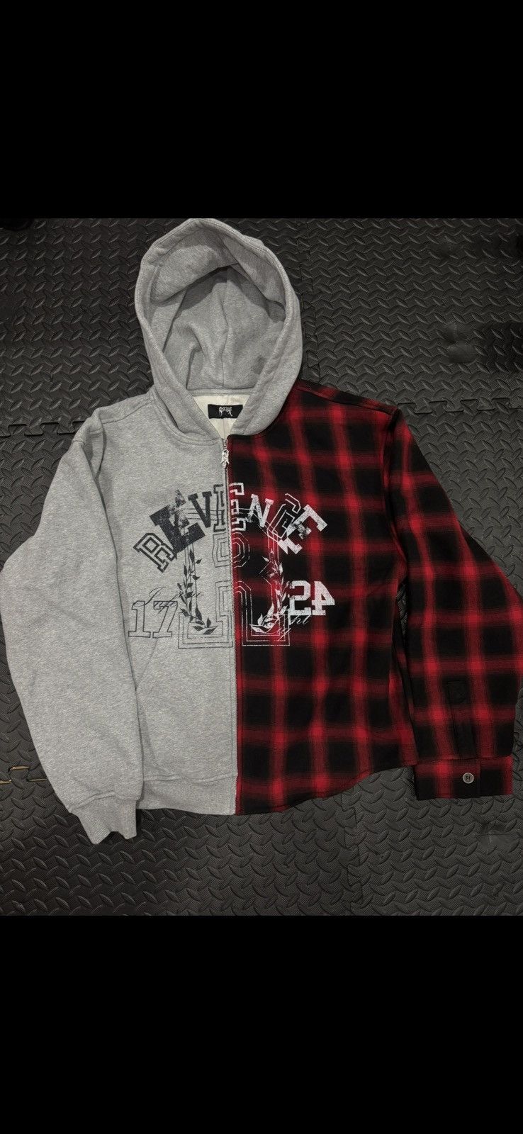 Revenge Inferno Flannel Zip Heather Grey Red