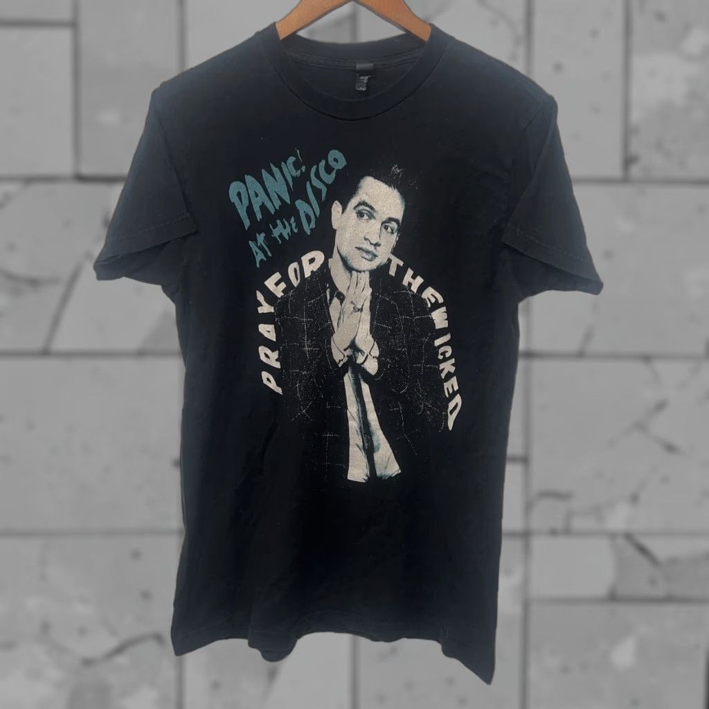 Vintage Panic At The Disco Pray For The Wicked Tour T Shirt Mens Medium Black Men S Hoodie, Sweatshirt | FlexRushtees.com