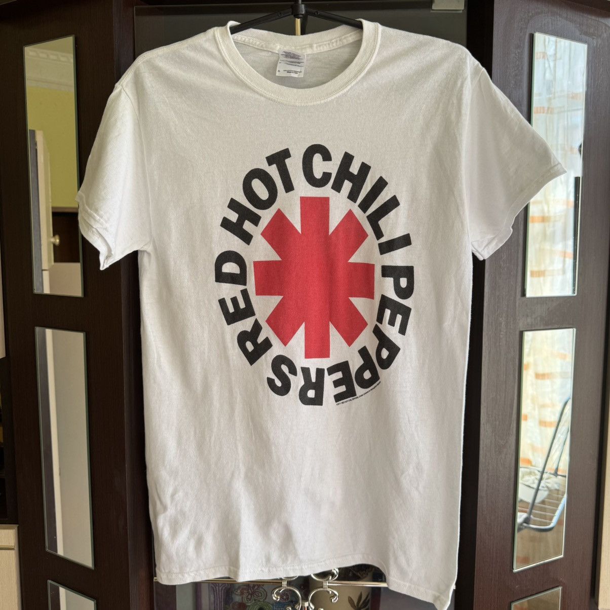 Band Tees Vintage Red Hot Chili Peppers 2011 Tee Hoodie, Sweatshirt | FlexRushtees.com