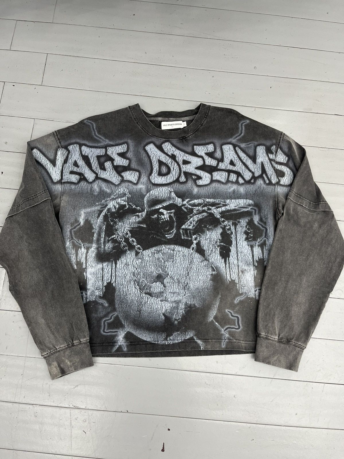 Vale Lives Doomsday Longsleeve Size M