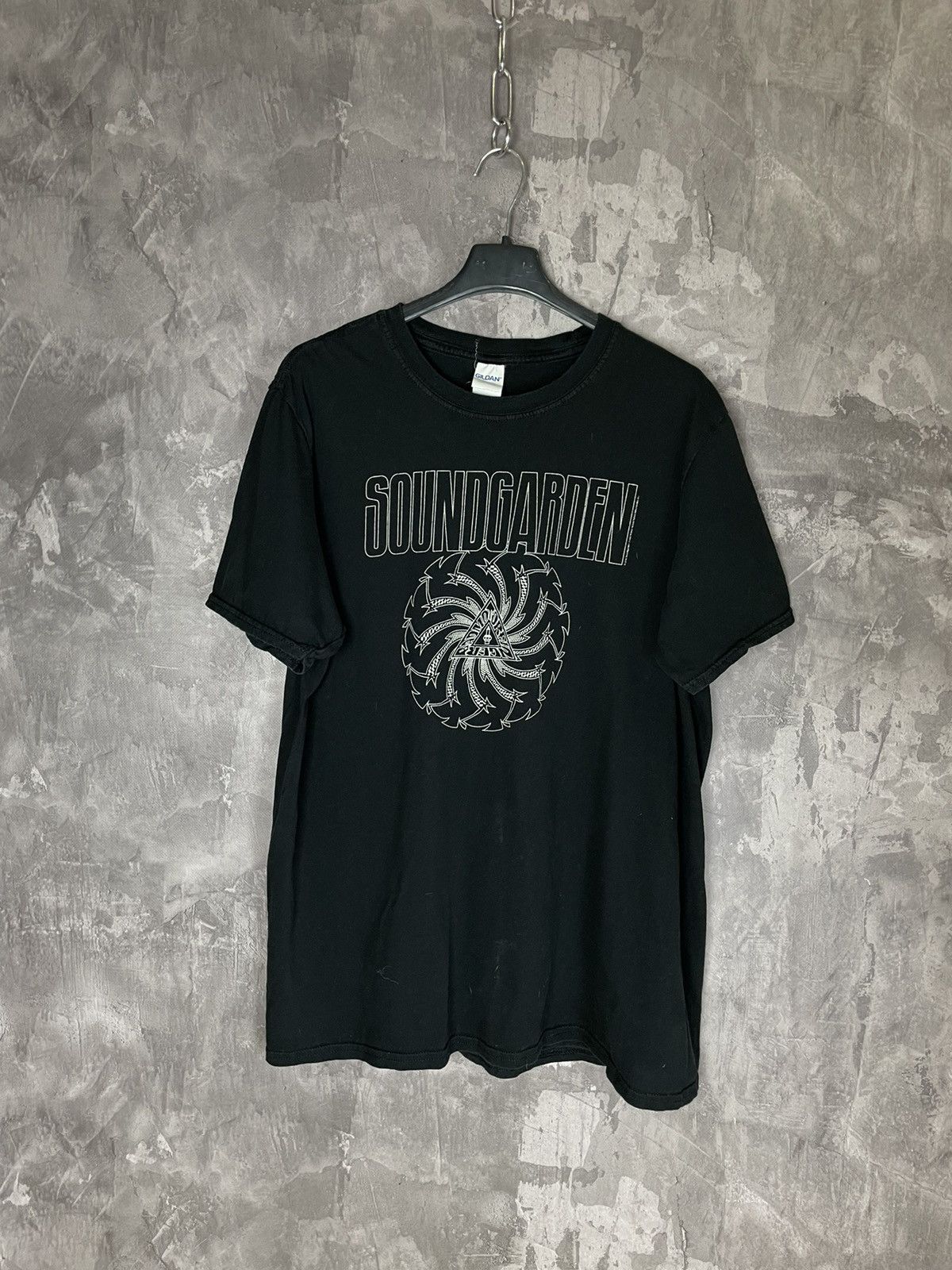 Vintage Bootleg Soundgarden Badmotorfinger T Shirt Hoodie, Sweatshirt | FlexRushtees.com