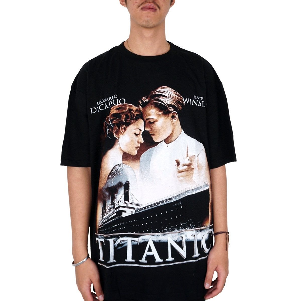 Tees Rap Tees Titanic Leonardo Dicaprio Modern Bootleg Tee Hoodie, Sweatshirt | FlexRushtees.com