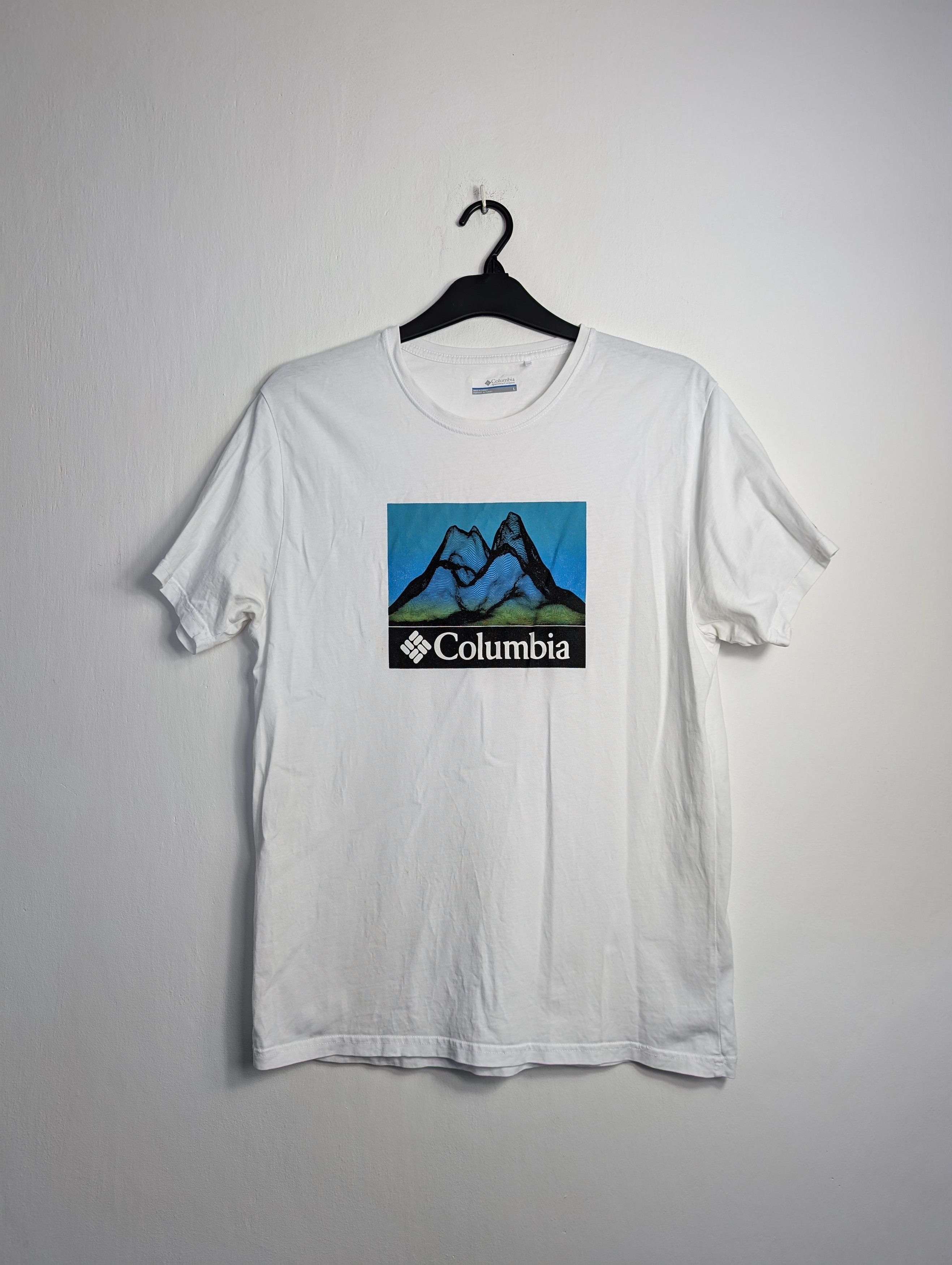 Columbia White Mountain Graphic Tee