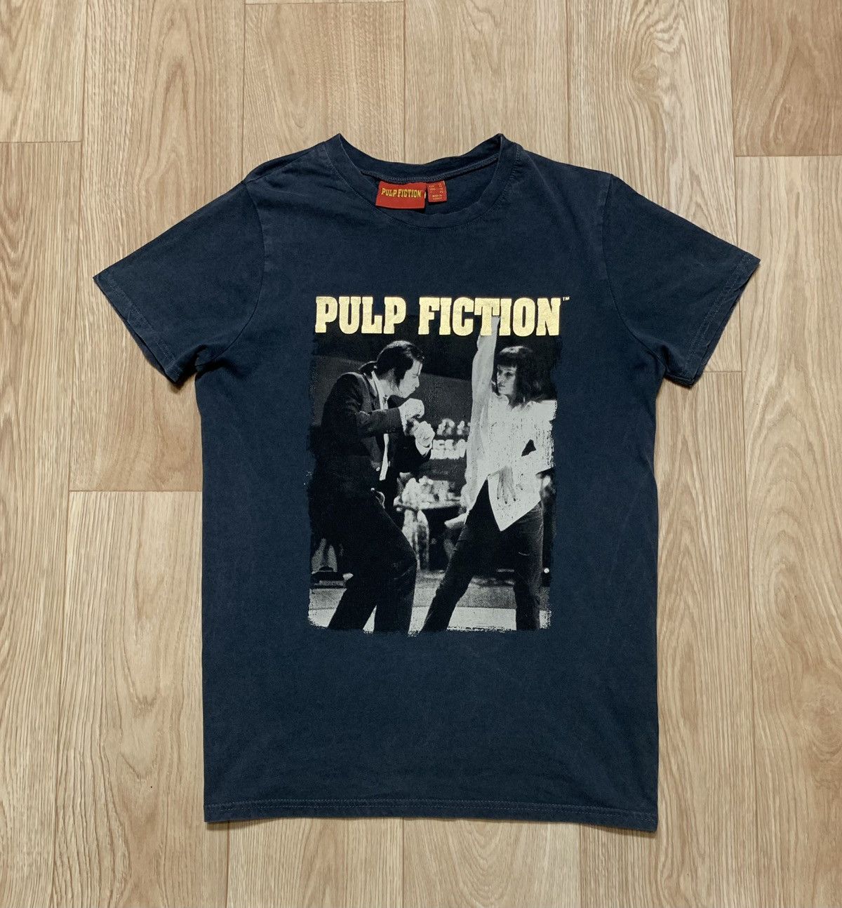 Vintage Pulp Fiction Women T Shirt Hoodie, Sweatshirt | FlexRushtees.com