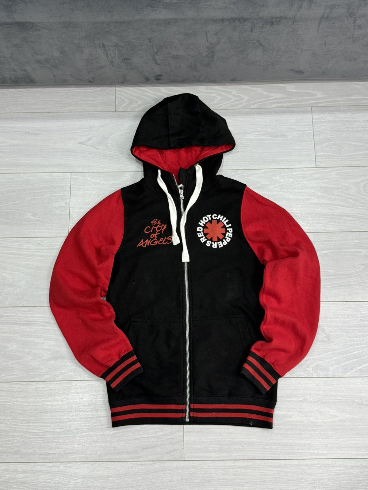 Band Tees Vintage 00s Red Hot Chili Peppers Rock Zip Hoodie Sweatshirt | FlexRushtees.com