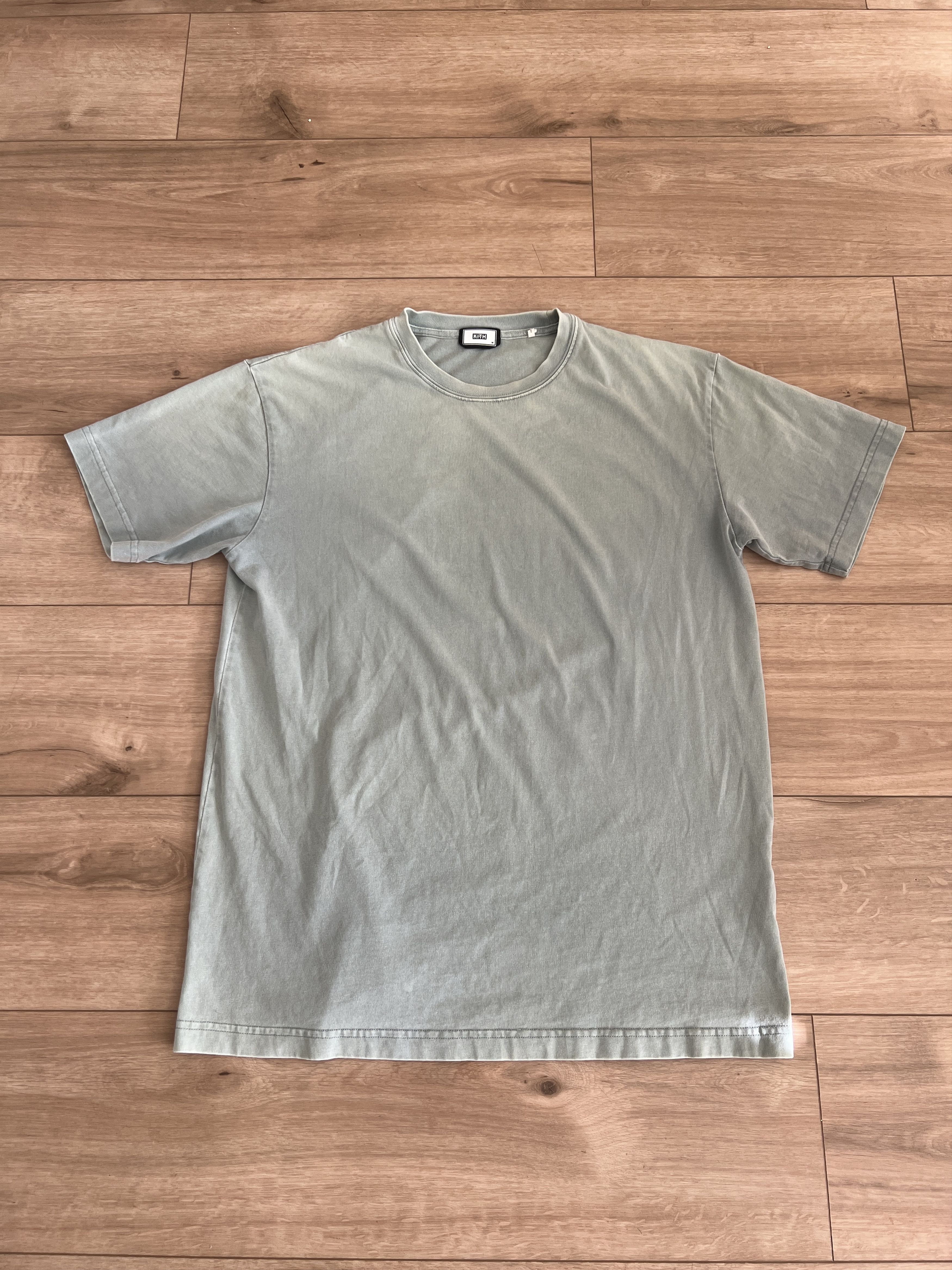 Kith Sage Green T Shirt Size M Hoodie, Sweatshirt | FlexRushtees.com
