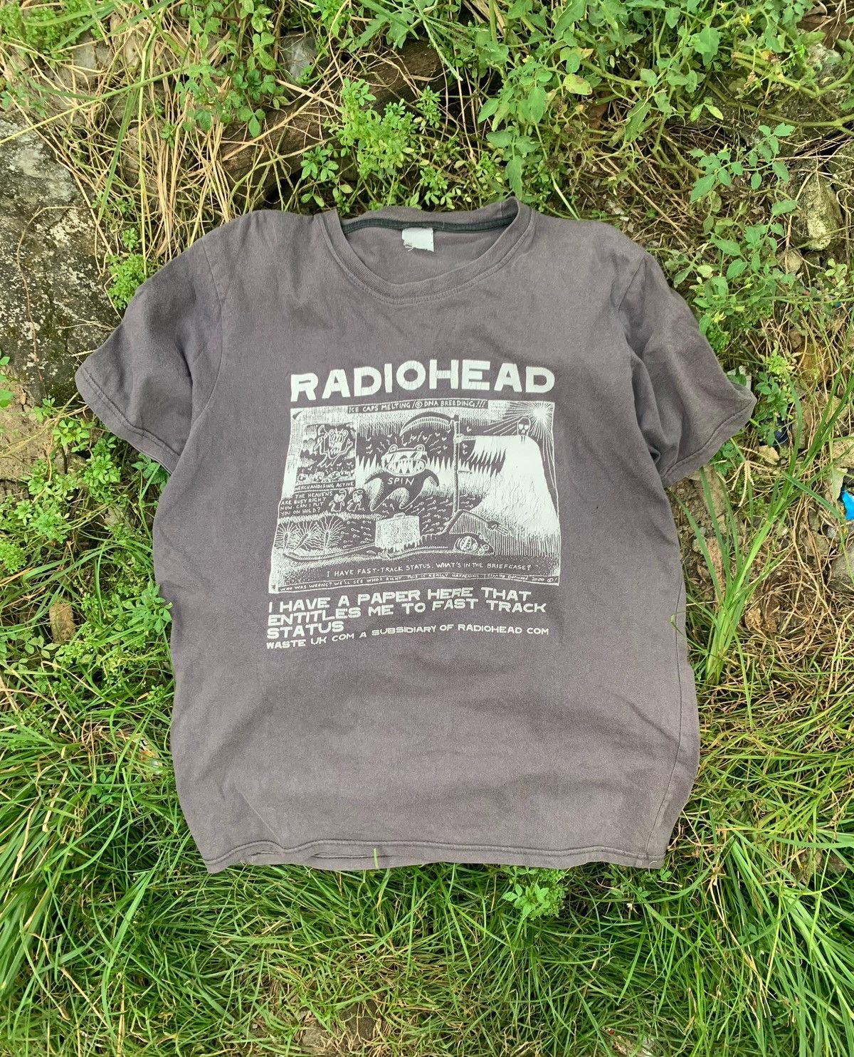 Band Tees Vintage Radiohead Fast Track Status T Shirt Rare Print Hoodie, Sweatshirt | FlexRushtees.com