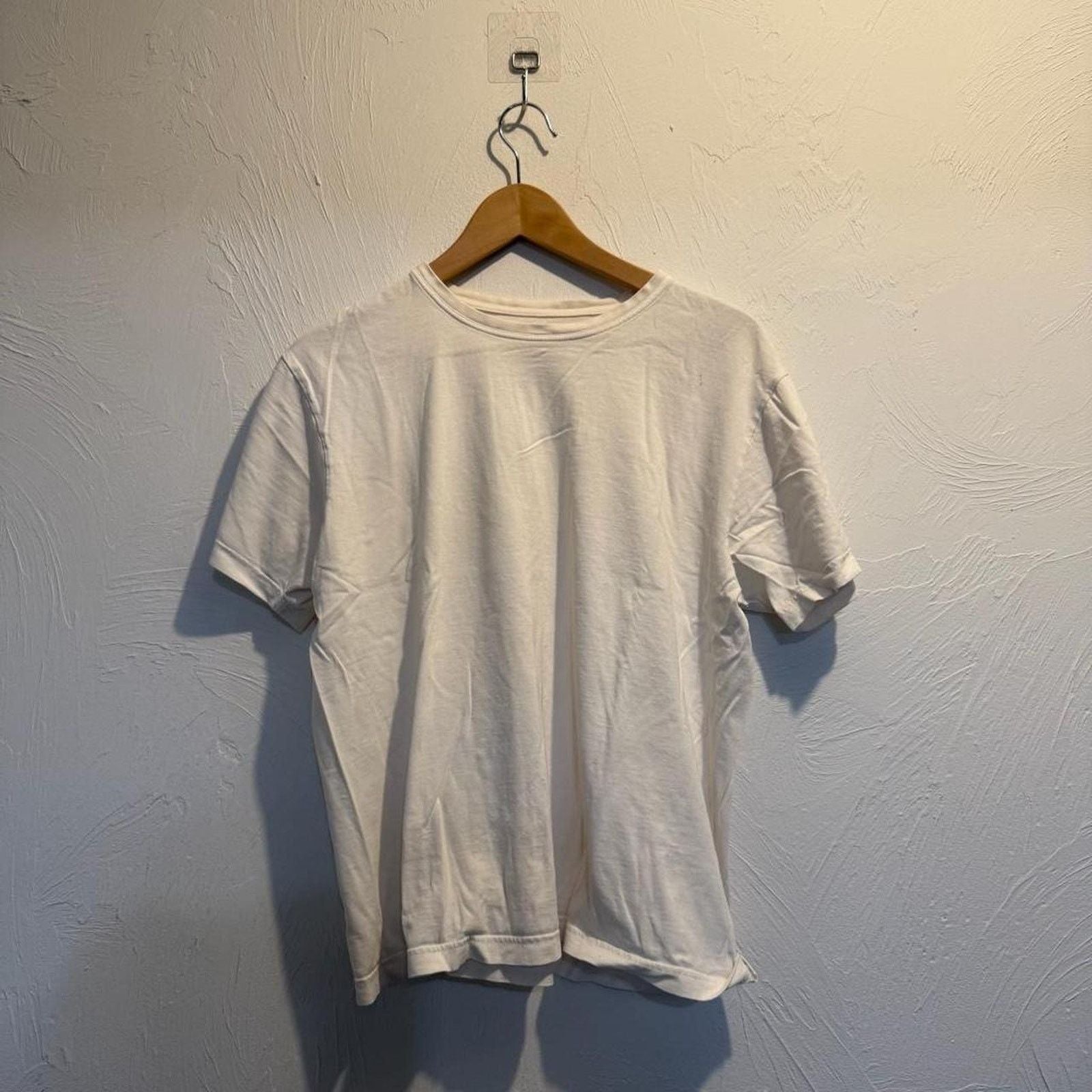 Vintage 2000s Boxy Tom Tailer White Tee Hoodie, Sweatshirt | FlexRushtees.com