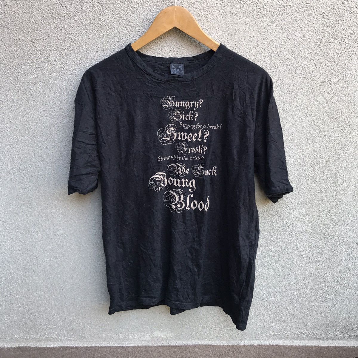 Vintage Radiohead Band Tee By Waste Hoodie, Sweatshirt | FlexRushtees.com