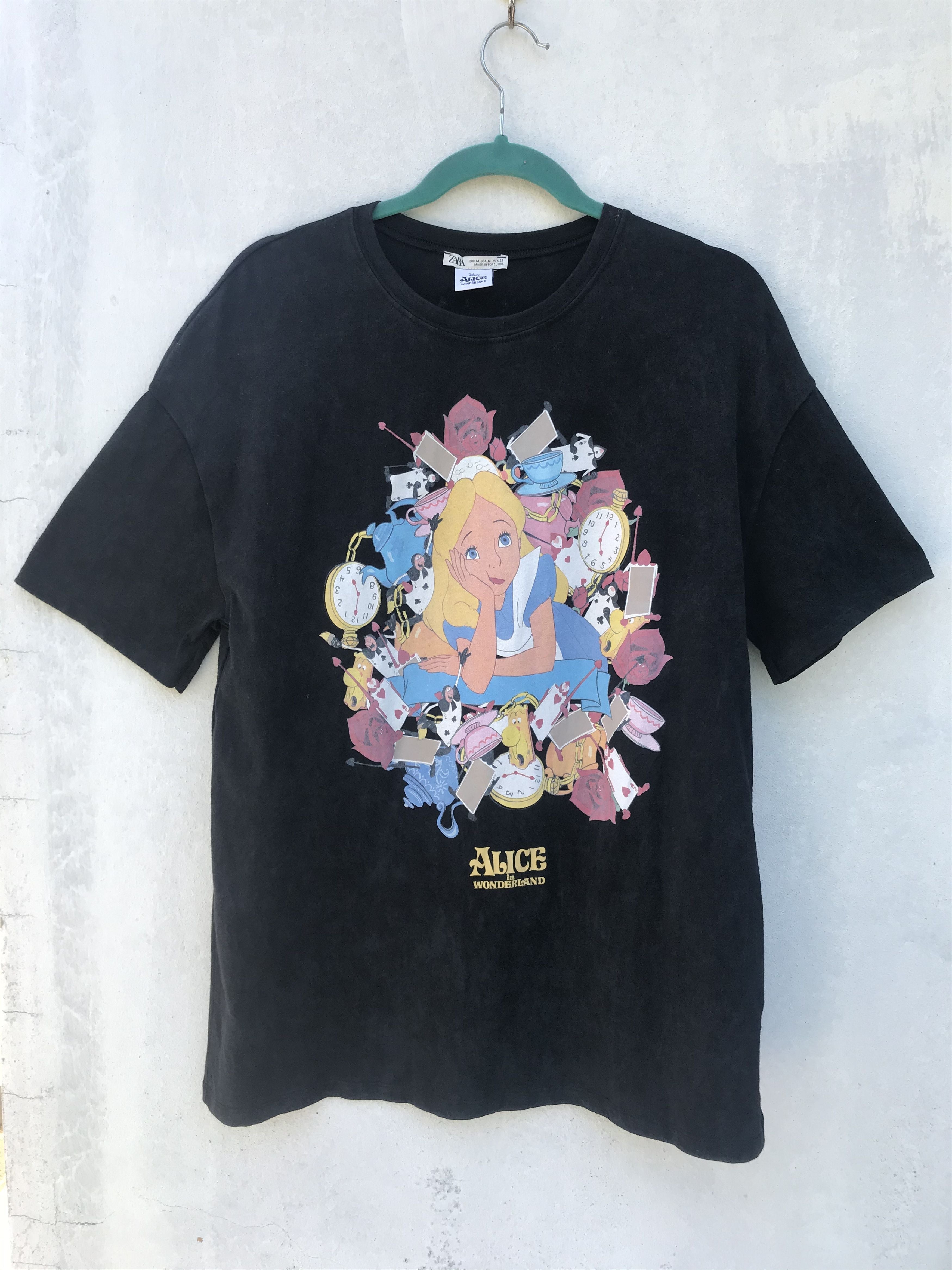 Zara X Alice The Wonderland Bleach Tee Hoodie, Sweatshirt | FlexRushtees.com
