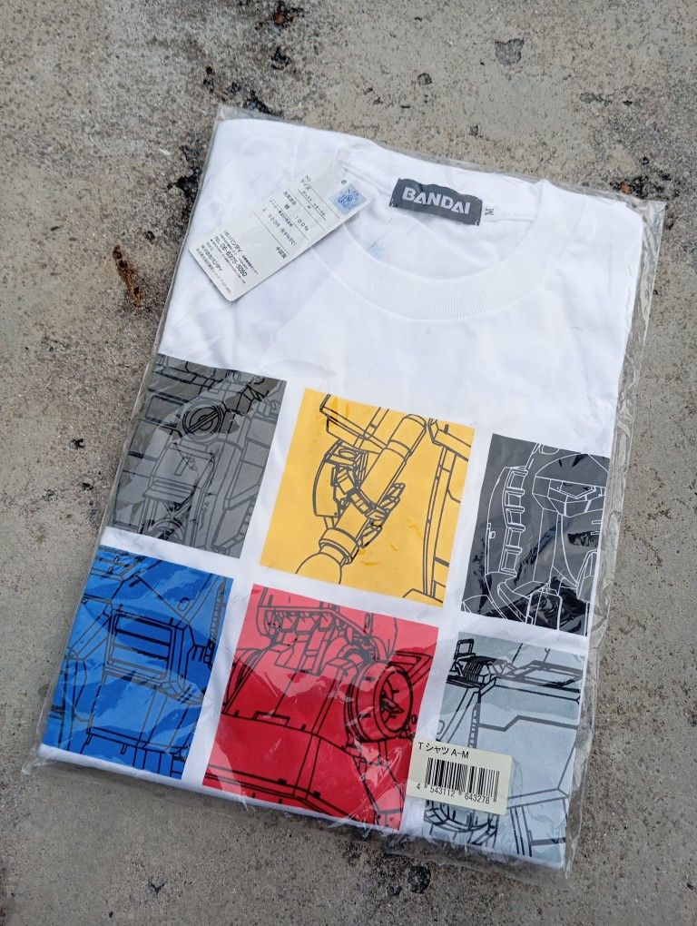 Japanese Brand New Gundam Rx78 Tshirt Bandai