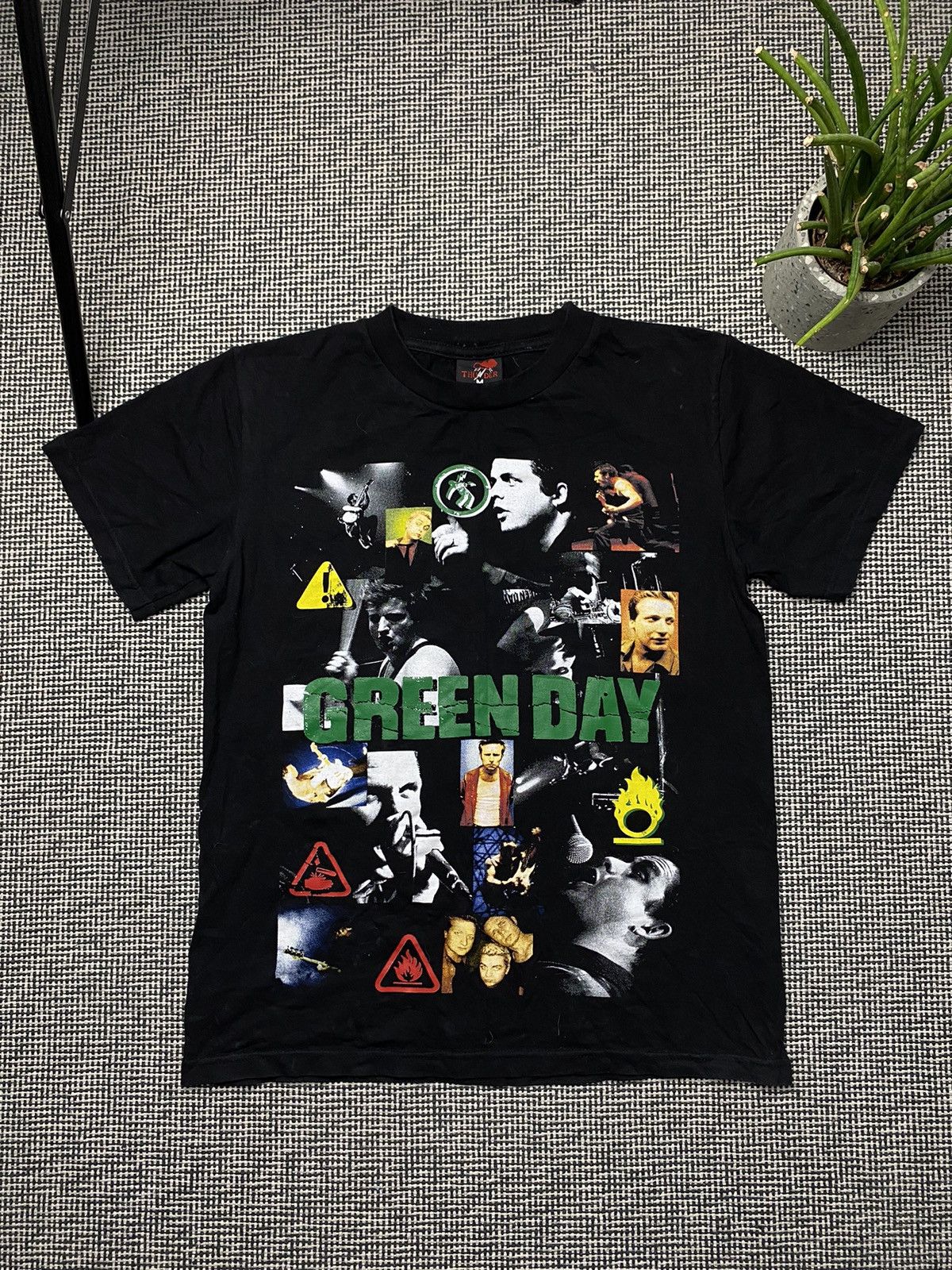 Vintage Rare Green Day American Idiot Vintage T Shirt Y2k Hoodie, Sweatshirt | FlexRushtees.com