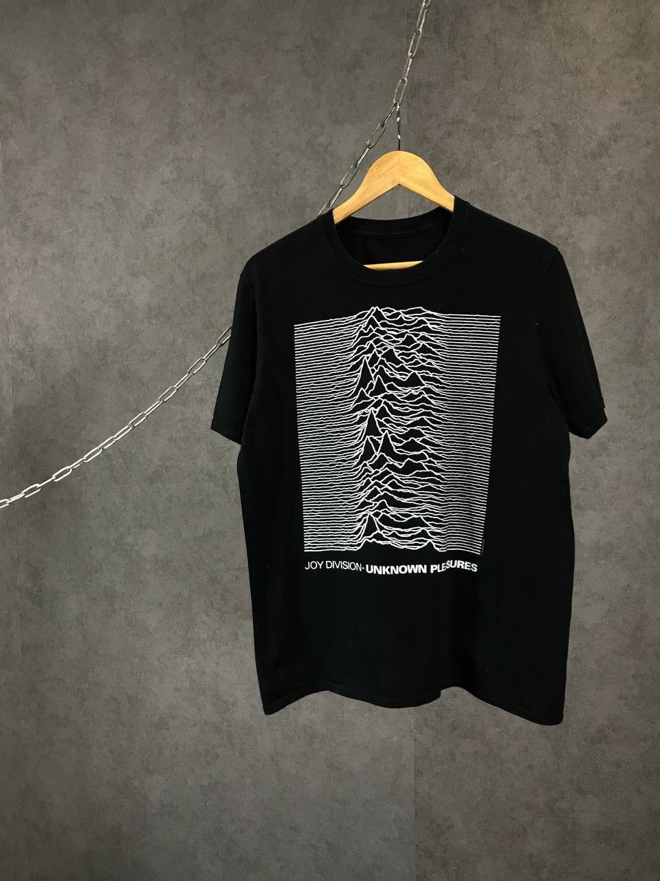 Divizn Joy Division Unknown Pleasures Band Tee Hoodie, Sweatshirt | FlexRushtees.com