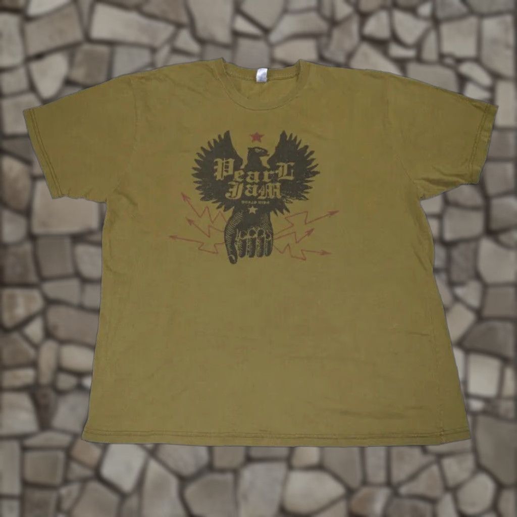 Vintage Pearl Jam 2006 World Wide Tour Graphic Tee Mens Xl Army Olive Green Hoodie, Sweatshirt | FlexRushtees.com