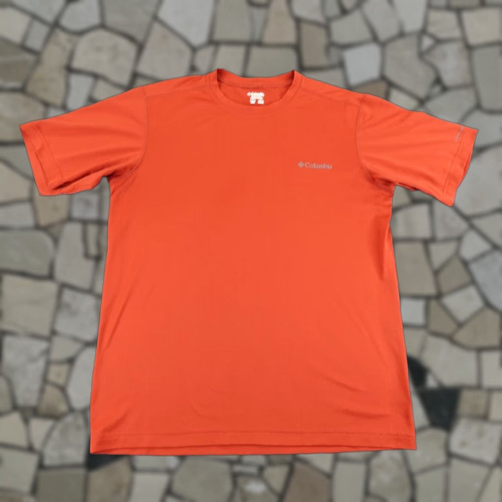 Vintage Columbia Shirt Mens Small Orange Omni Dry Performance Hiking Tee Hoodie, Sweatshirt | FlexRushtees.com