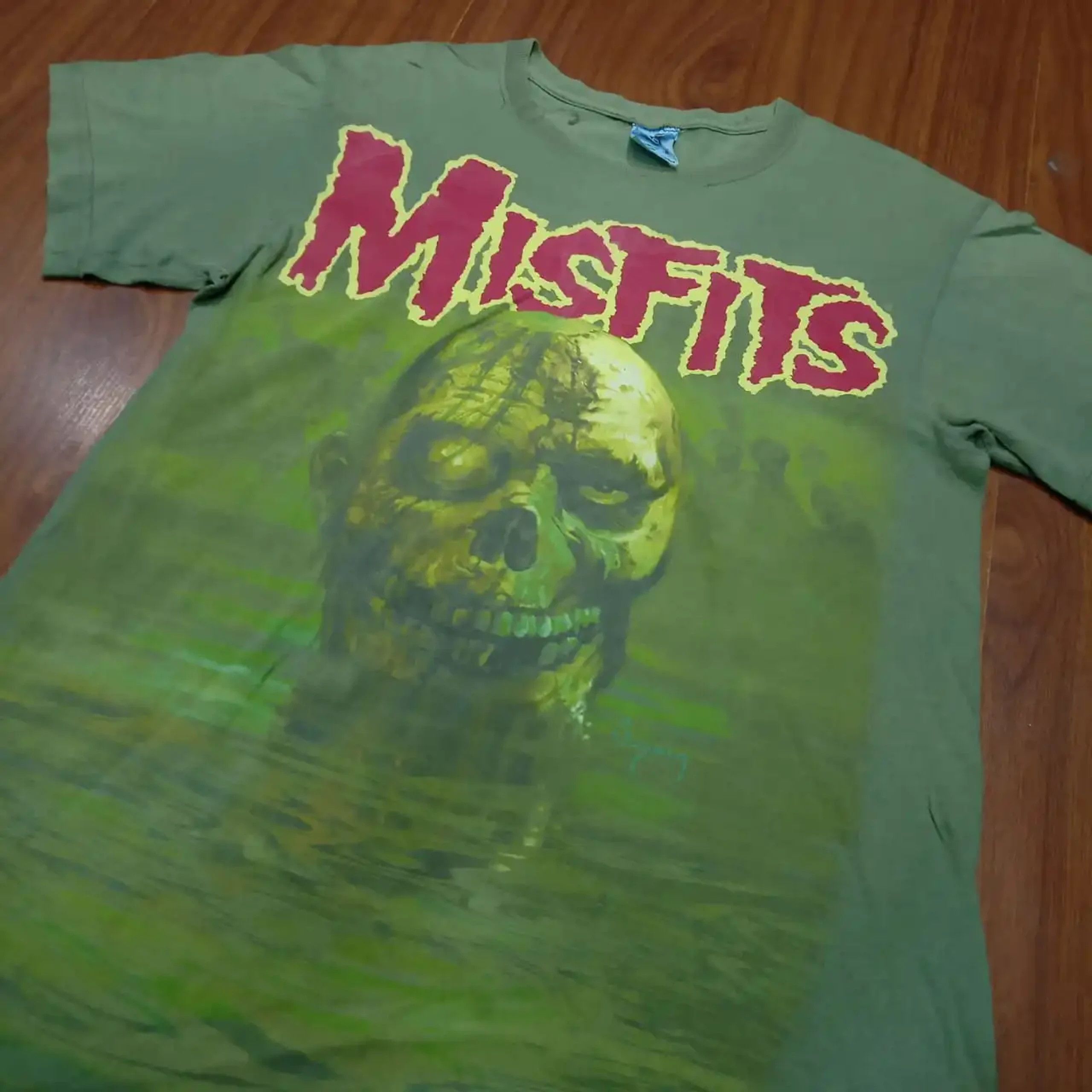 Misfits Land Of The Dead T-Shirts, Hoodie, Sweatshirt | FlexRushtees.com