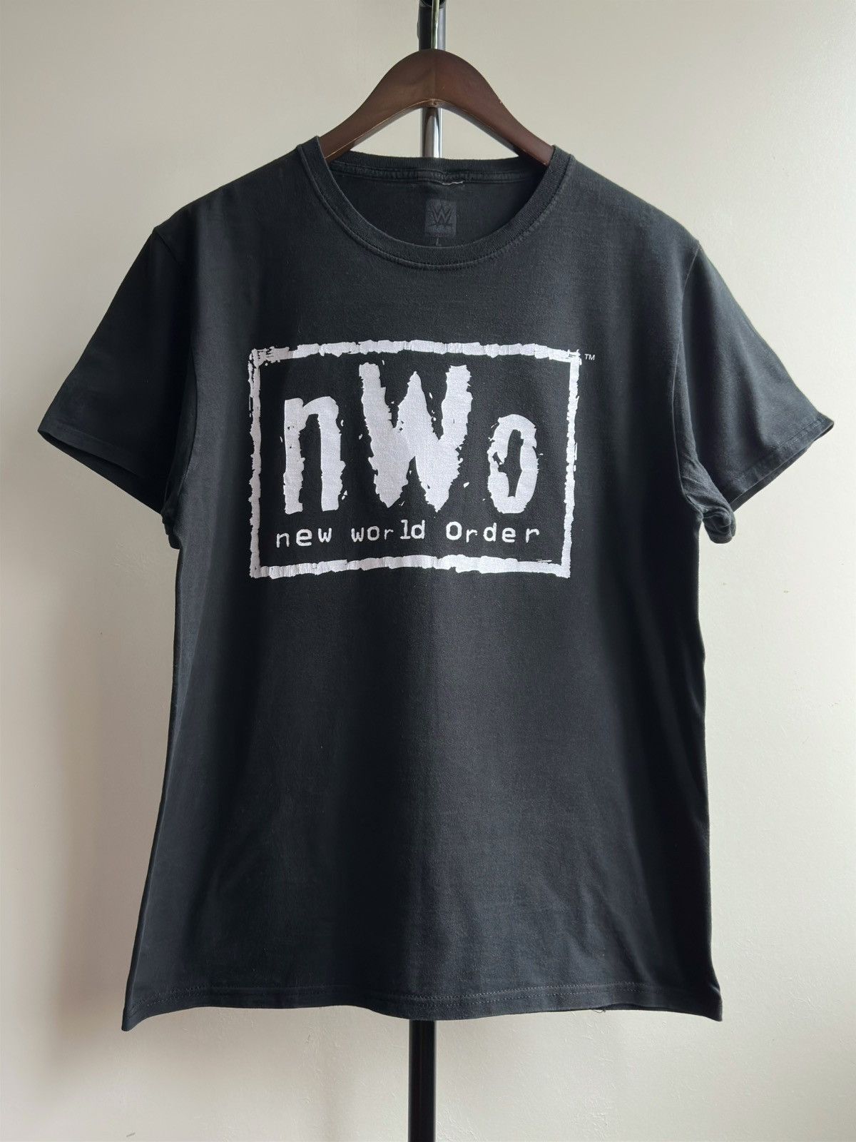 Nwo Vintage Wcw Nwo New World Order Wrestling Tee Hoodie, Sweatshirt | FlexRushtees.com