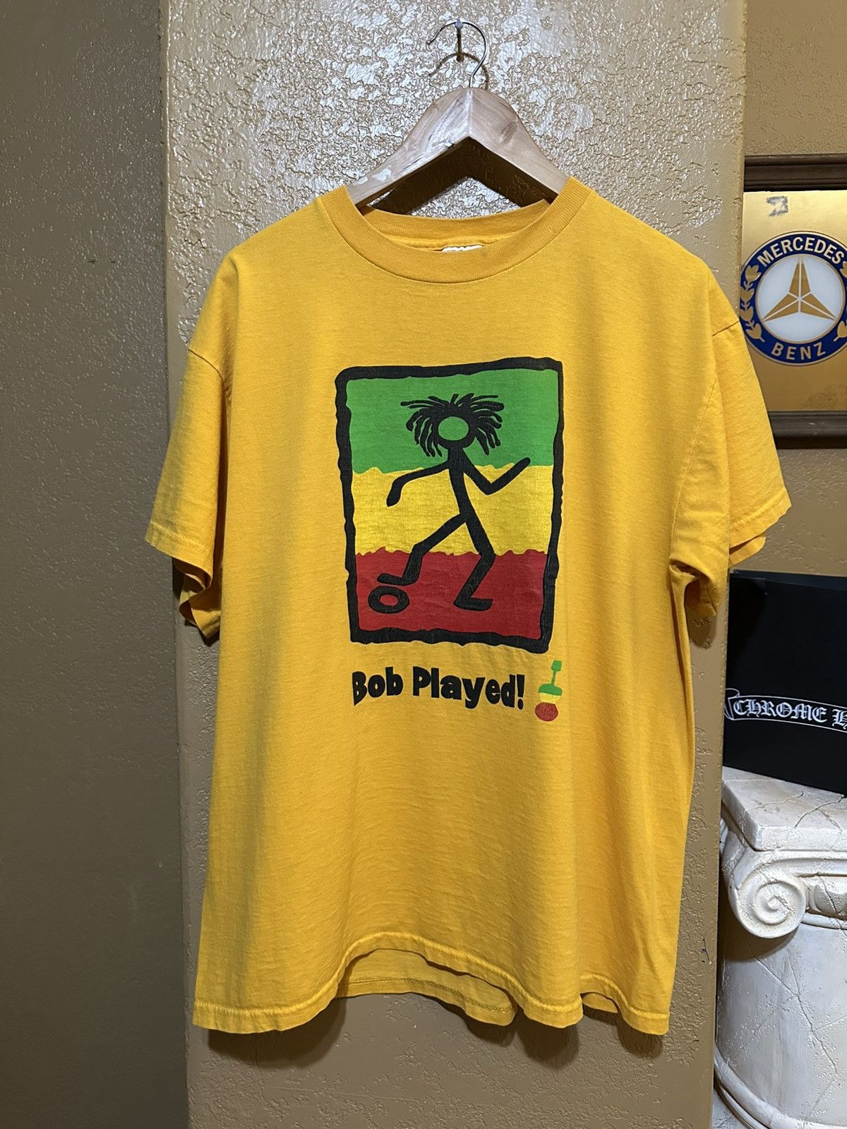 Marley Vintage Bob Marley Futbol Tee Large Hoodie, Sweatshirt | FlexRushtees.com