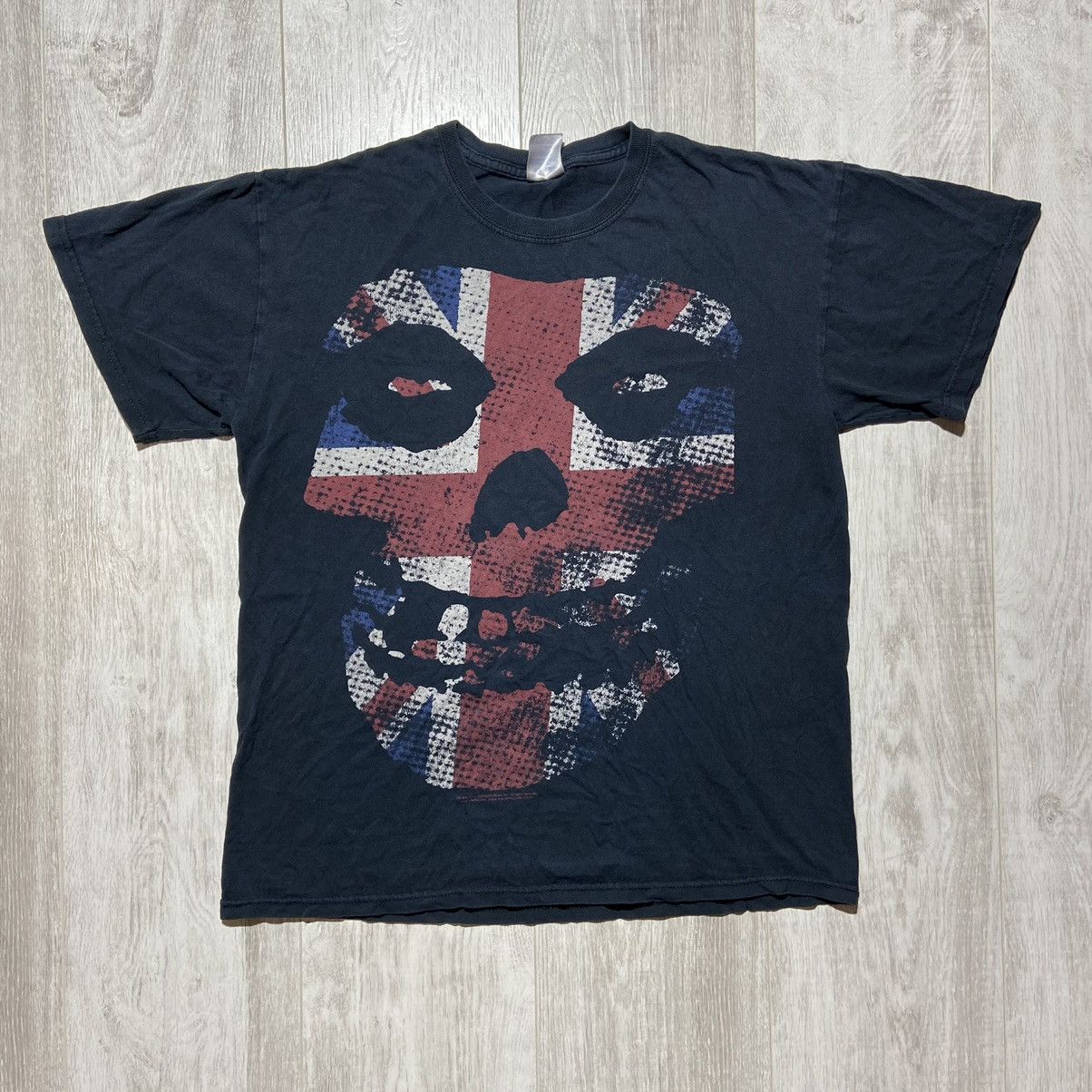 Misfits X Vintage Vintage Misfits Rare British Logo T Shirt Hoodie, Sweatshirt | FlexRushtees.com