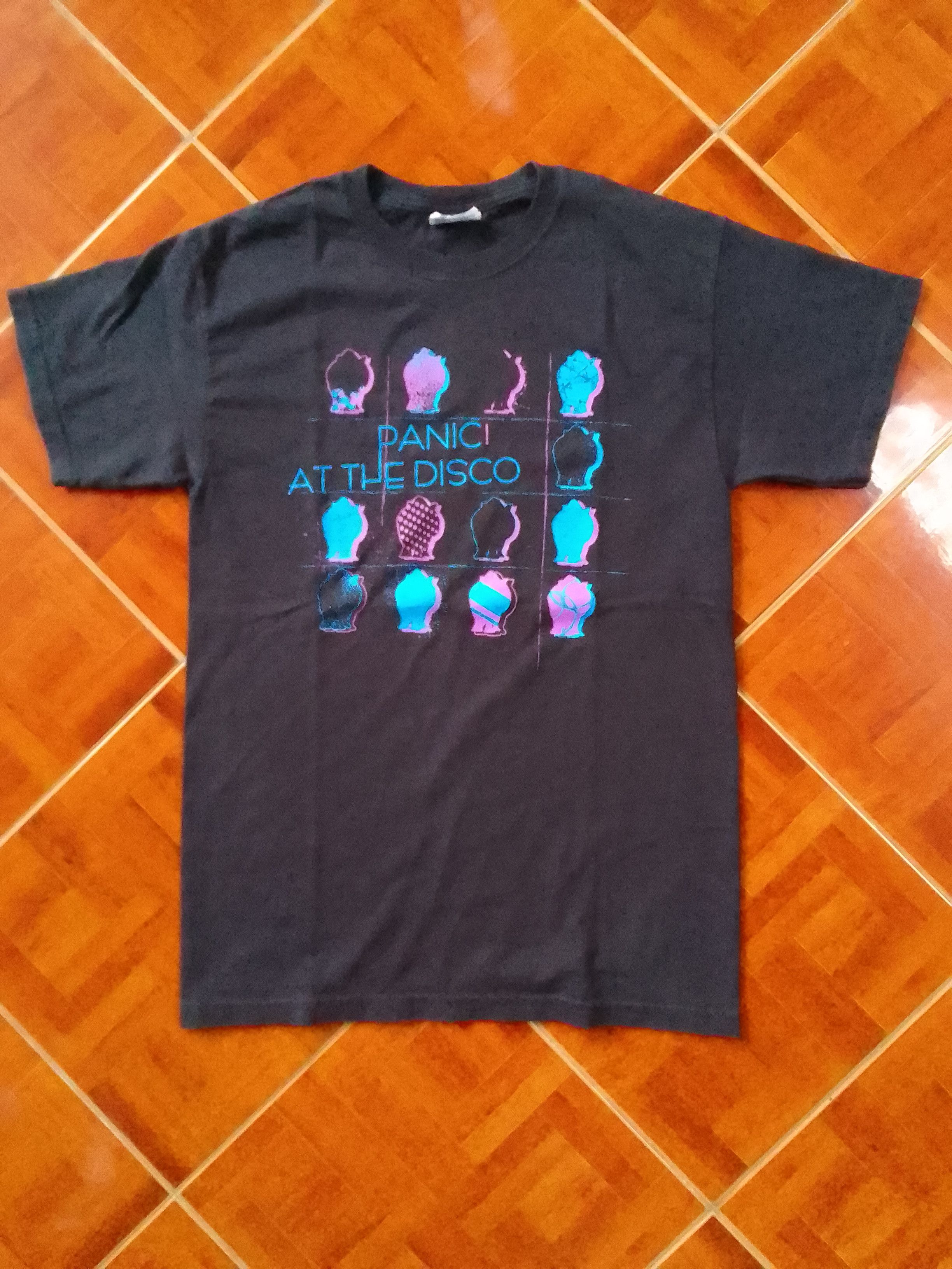 Vintage Panic At The Disco Vintage Y2k Band Tshirt Hoodie, Sweatshirt | FlexRushtees.com