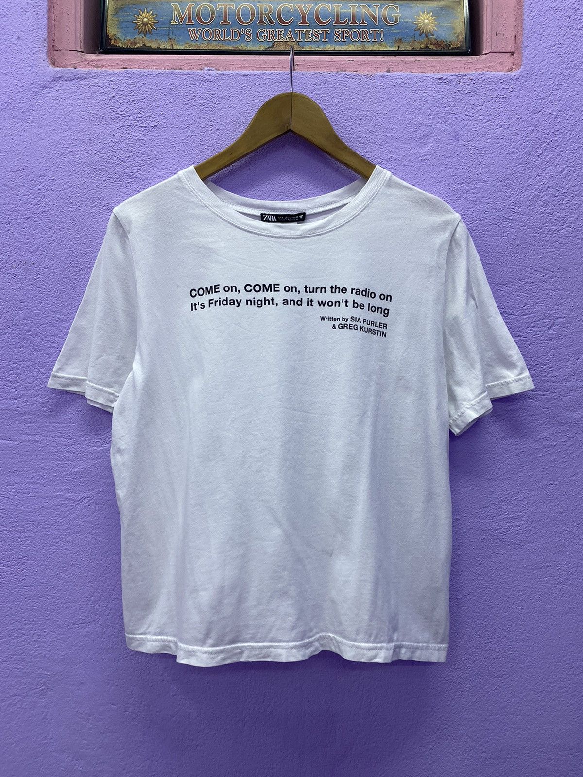 Band Tees Cheap Thrills Lyric Scrip By Sia Furler And Greg Kurstin Hoodie, Sweatshirt | FlexRushtees.com