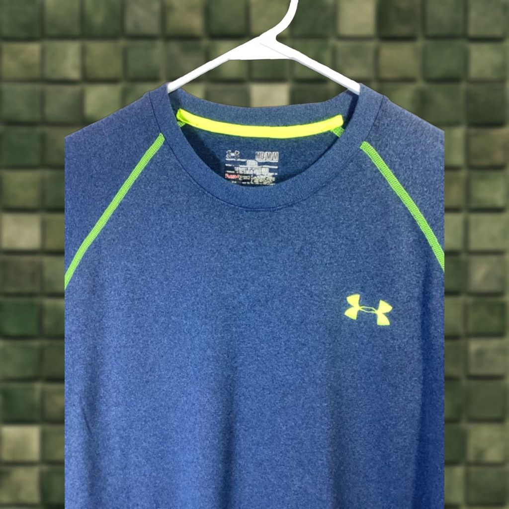 Armour Under Armour Heatgear Blue Medium T Shirt Men Regular Fit Short Sleeve Crew Neck Polyes