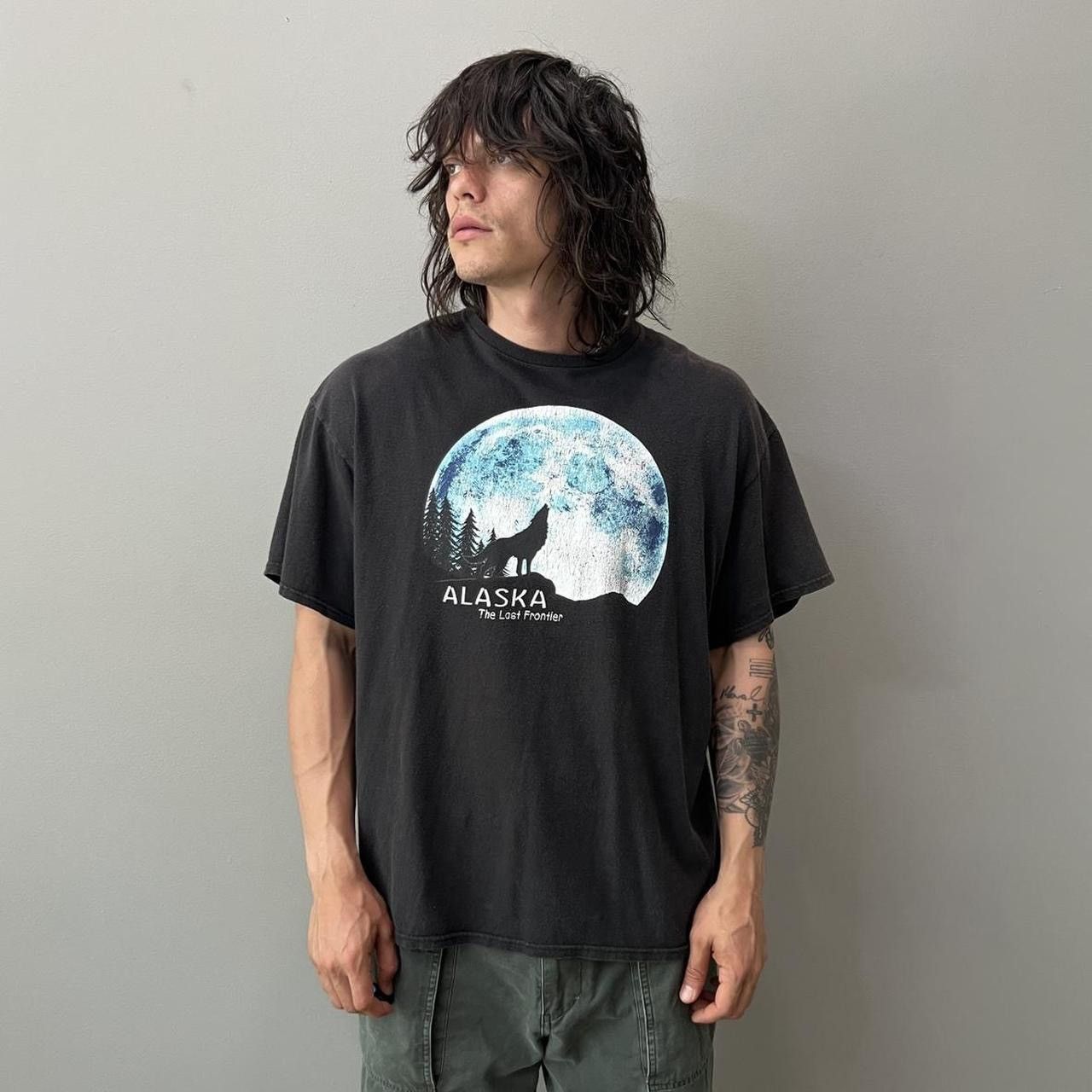 Vintage Alaska Wolf Moon Tee Xxl Hoodie, Sweatshirt | FlexRushtees.com