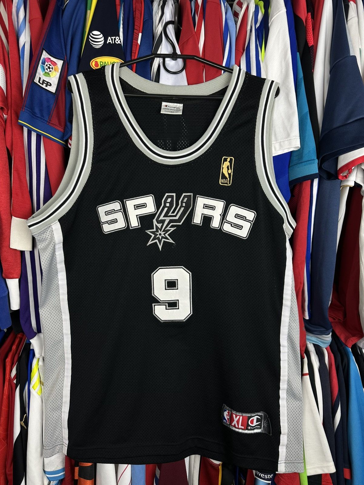 Nba X Vintage Vintage San Antonio Spurs Parker 9 Nba Champion Jersey T-Shirts, Hoodie, Sweatshirt | FlexRushtees.com