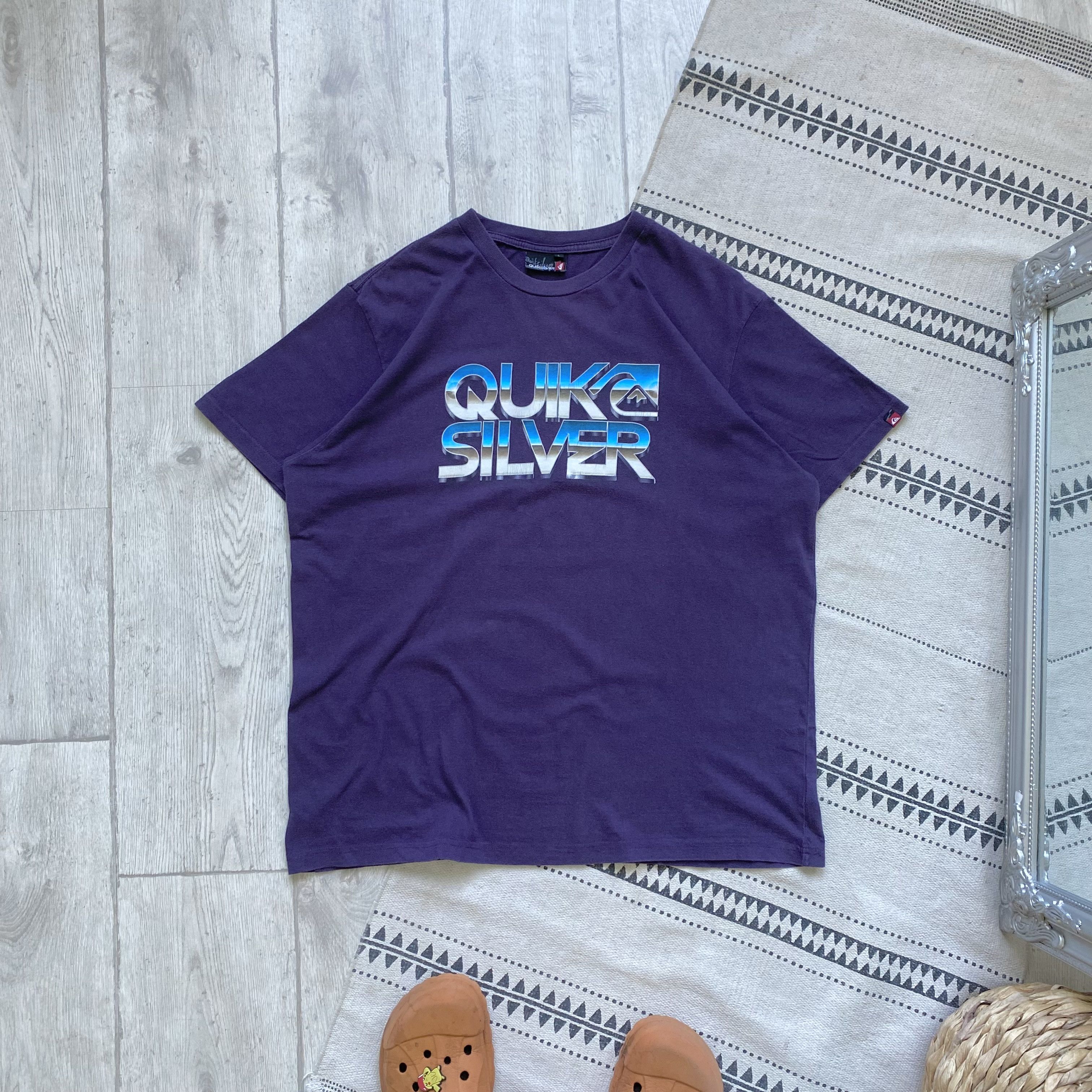 Vintage 2000s Quiksilver Tee Center Logo Surf Skater Purple