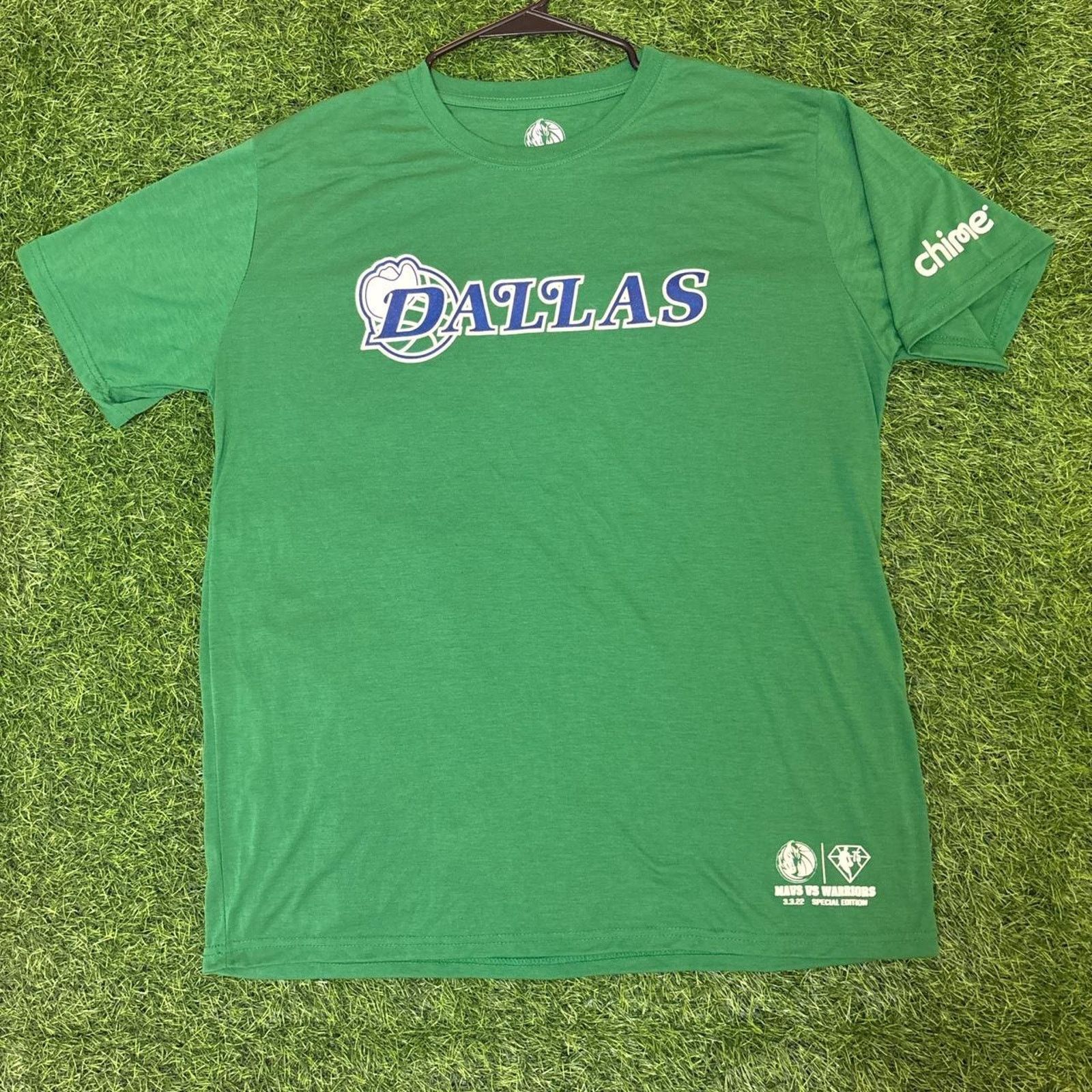 Other Vintage Dallas Mavs Vs Warriors Nba Graphic Tee