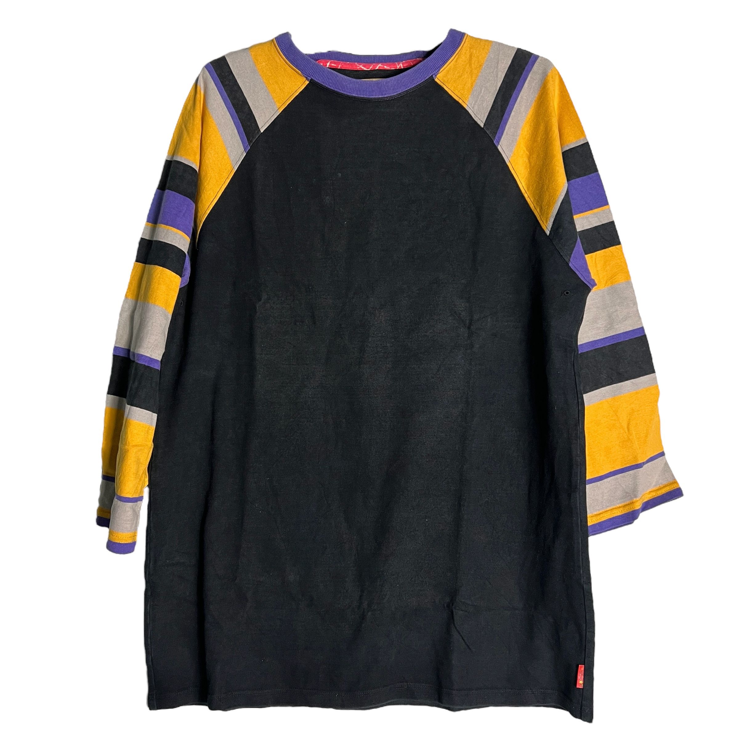 Rare Vintage Revolver 2002 Spring Summer 3q Shirt Hoodie, Sweatshirt | FlexRushtees.com