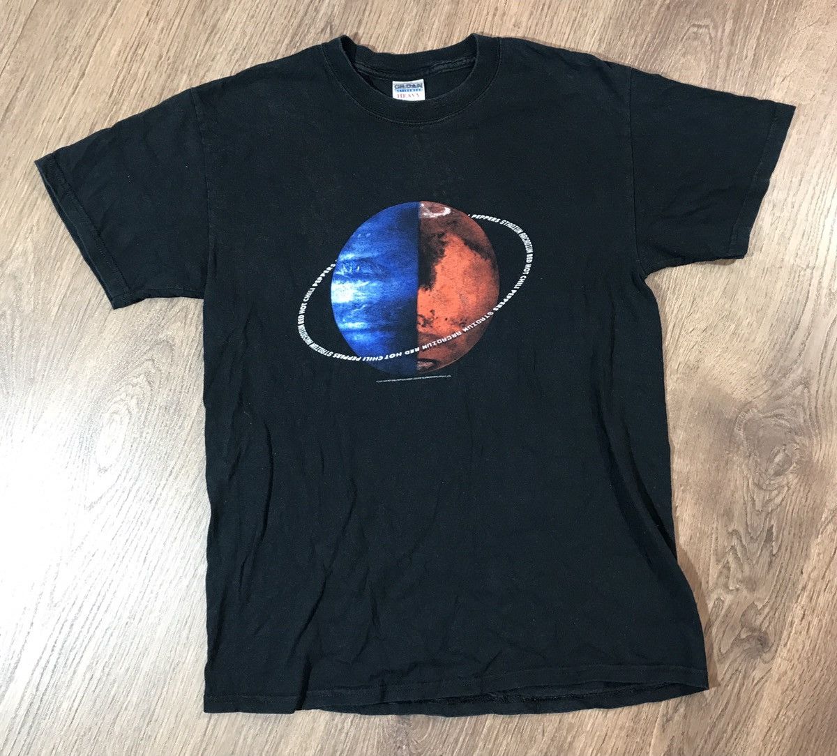 Vintage 2006 Red Hot Chili Peppers Stadium Arcadium Tour T Shirt Hoodie, Sweatshirt | FlexRushtees.com