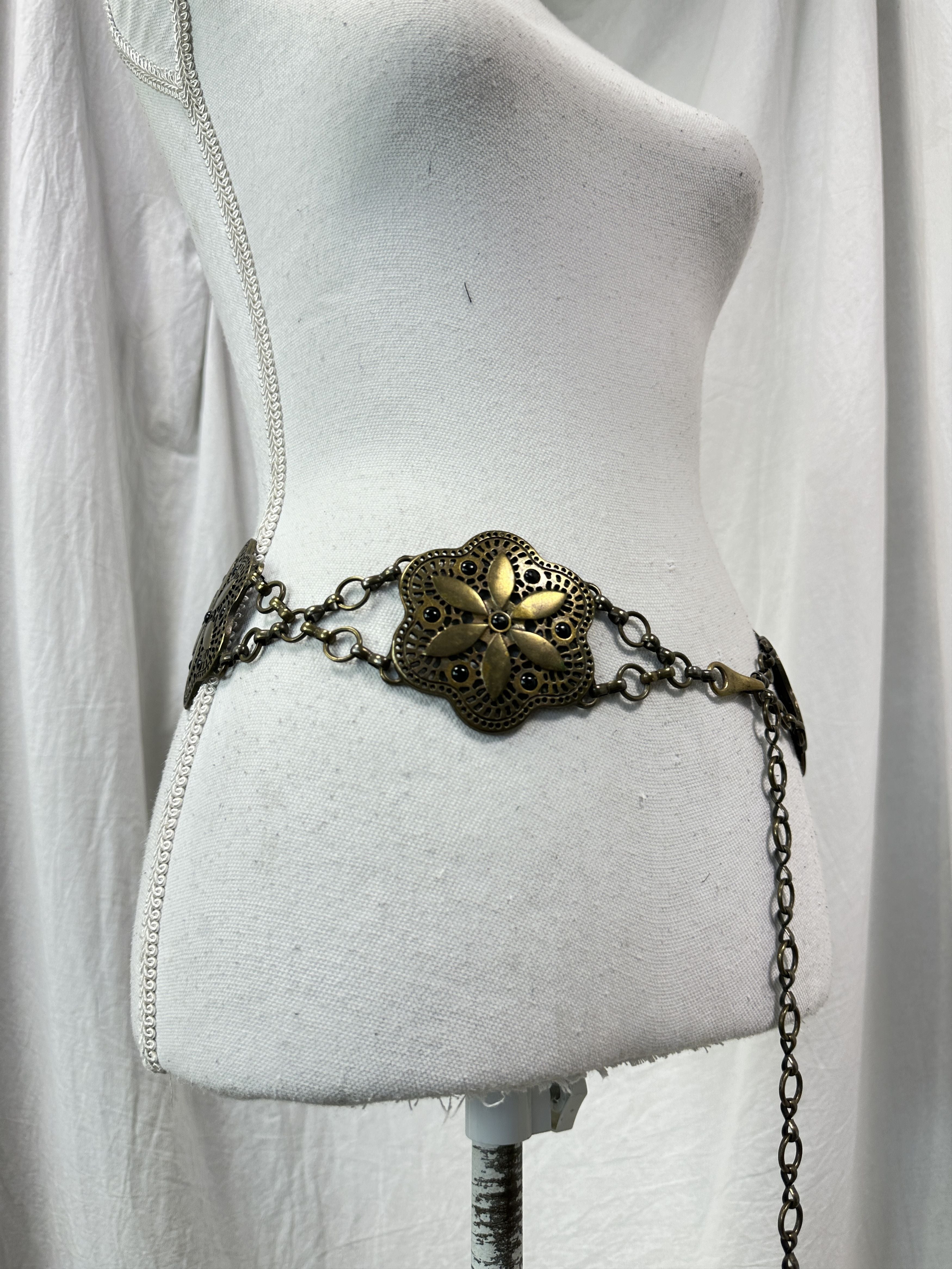 Vintage Avant Garde Metal Chained Flowers Belt Y2k