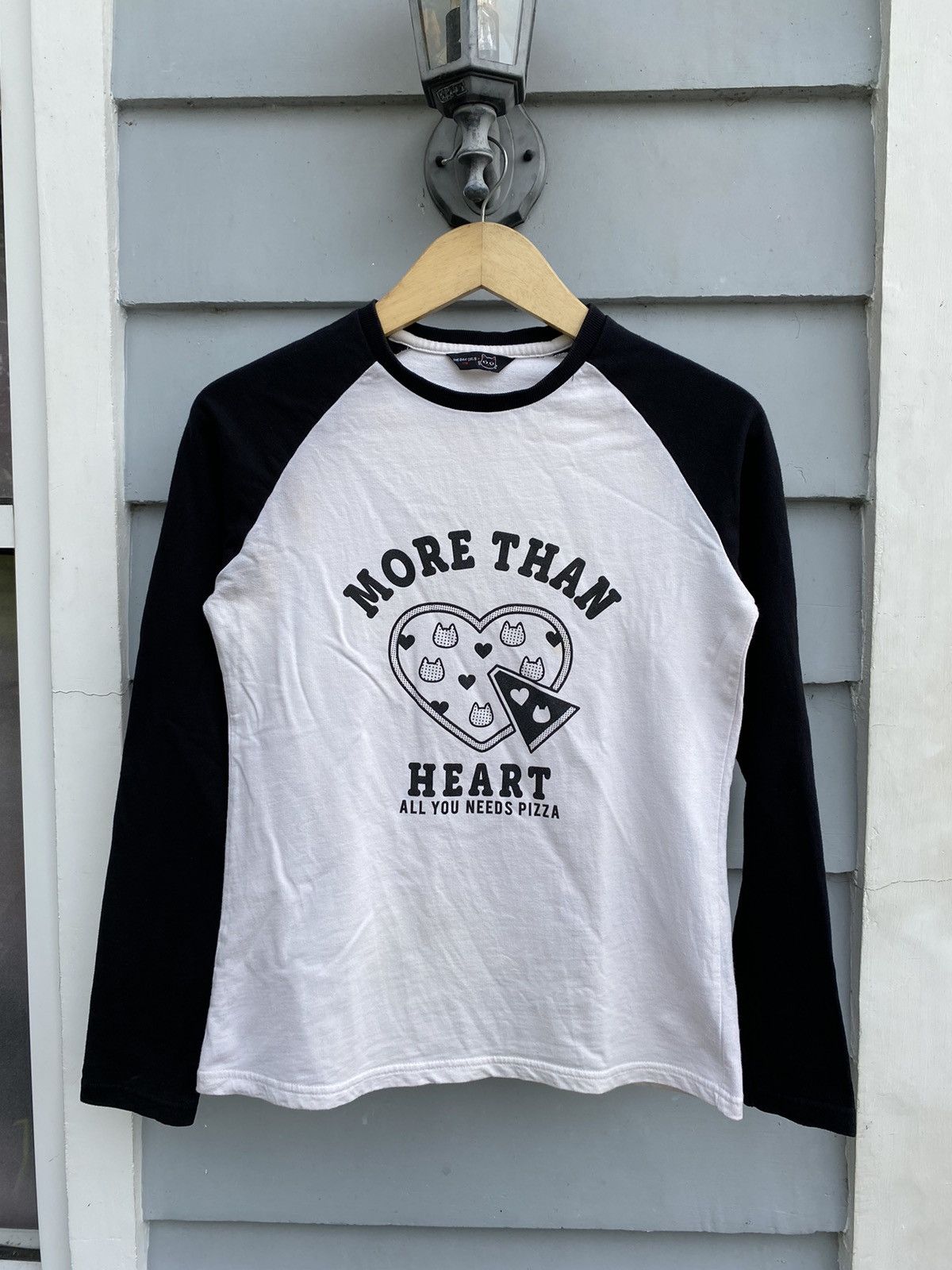 Japanese Brand The Day Girls Pizza Club Lover Cat Graphic Raglan Tshirt