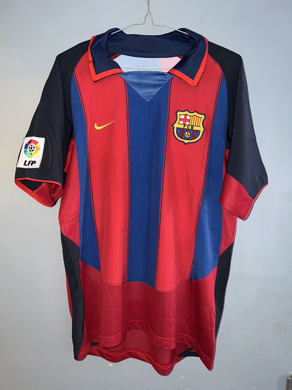 Other 2003 04 Barcelona Home 20 Quaresma