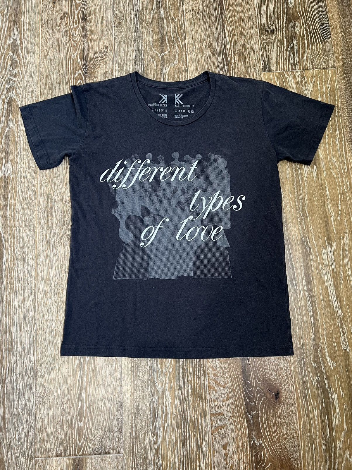 Band Tees Radiohead Different Types Of Love Tee Hoodie, Sweatshirt | FlexRushtees.com