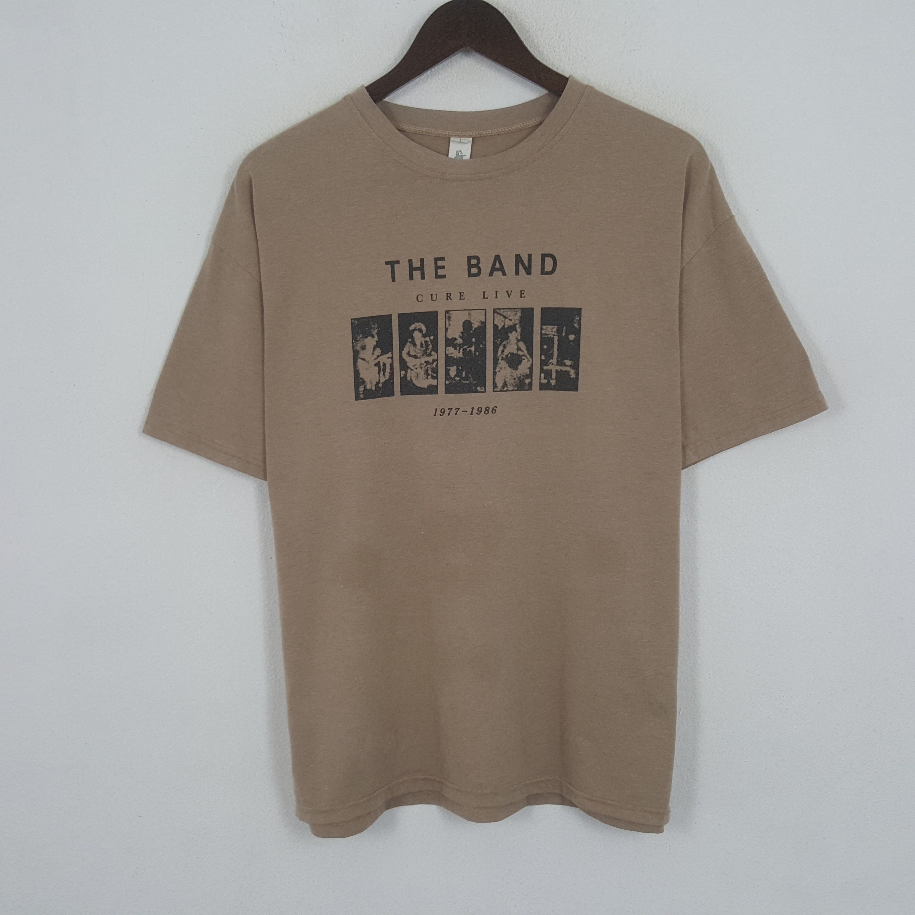 Vintage The Band Cure Live Tshirt Hoodie, Sweatshirt | FlexRushtees.com