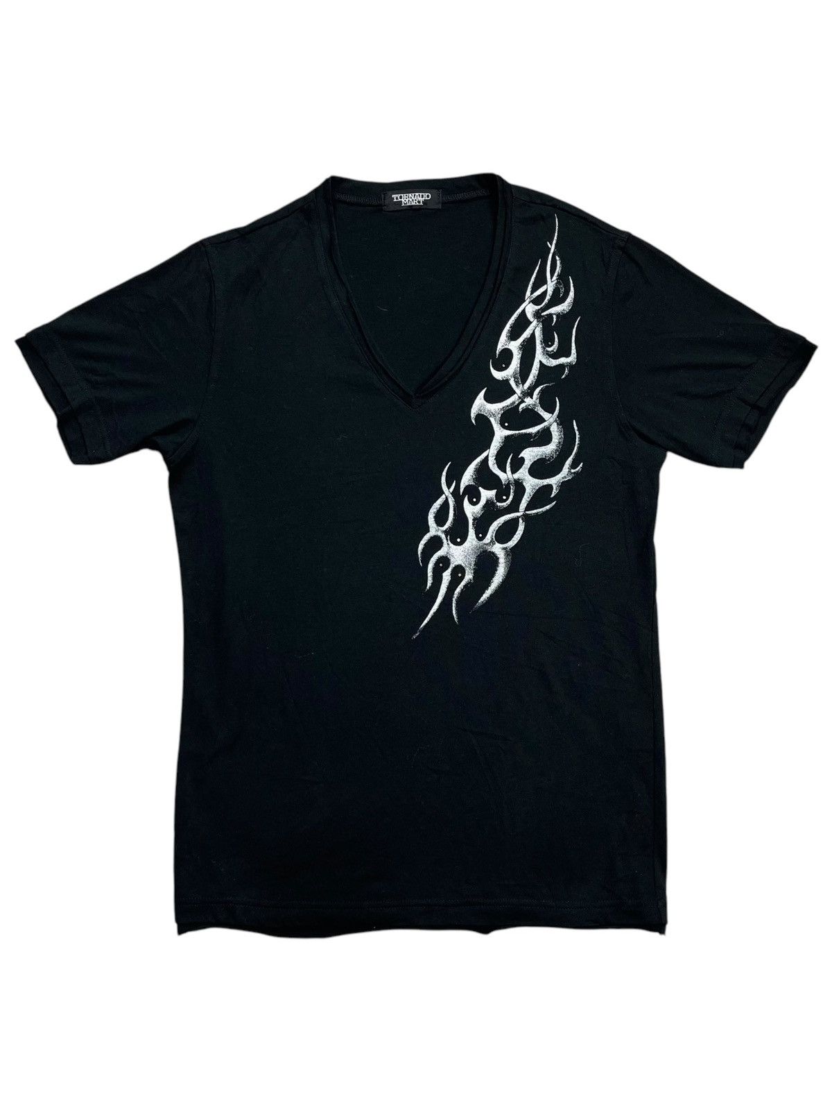 Mart 2000s Tornado Mart Vneck Tribal T Shirt