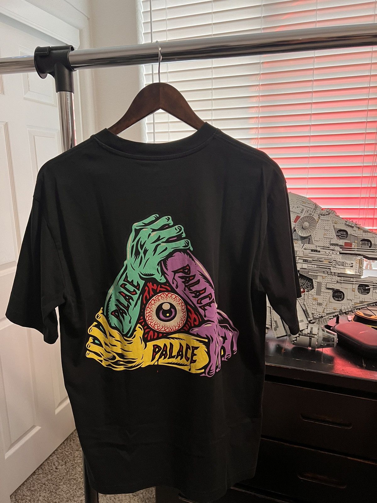 Vintage Palace Arms Tee Hoodie, Sweatshirt | FlexRushtees.com