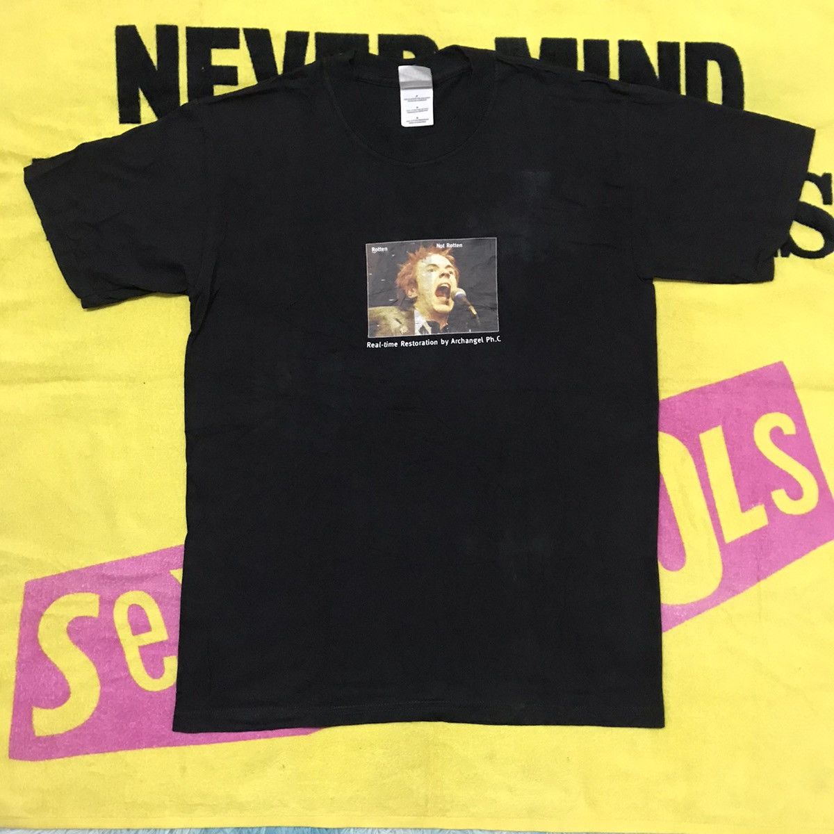 Vintage Y2k Johnny Rotten Sex Pistols Punk Iron On Print T-Shirts, Hoodie, Sweatshirt | FlexRushtees.com