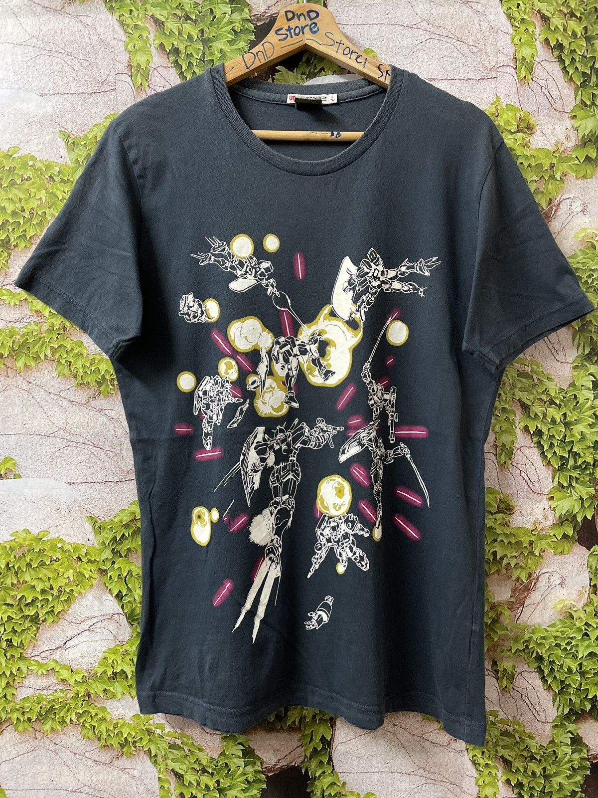 Gundam Illustrations Tee Very Rare