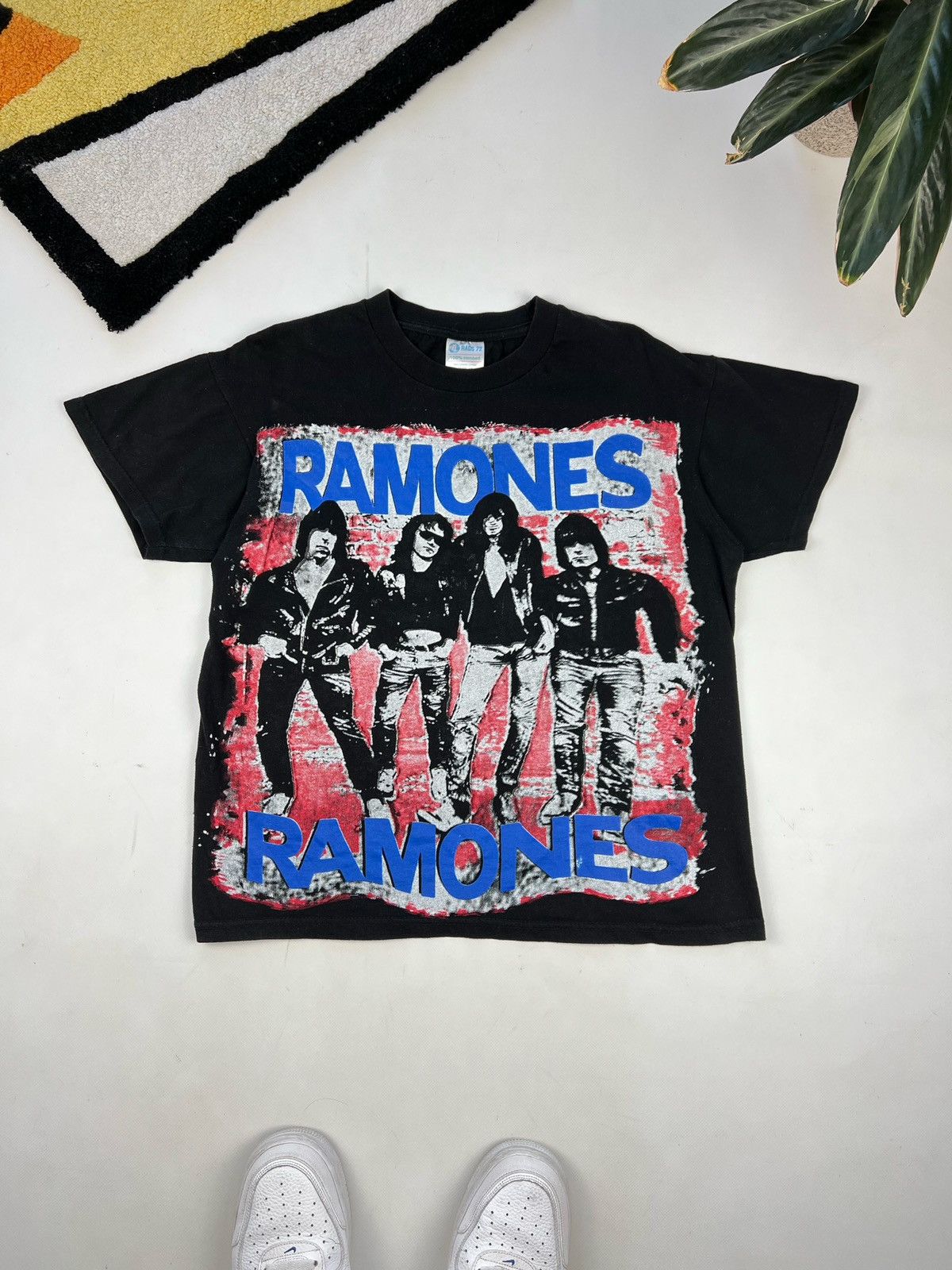 Vintage Ramones Tee Mosquitohead Style Hoodie, Sweatshirt | FlexRushtees.com